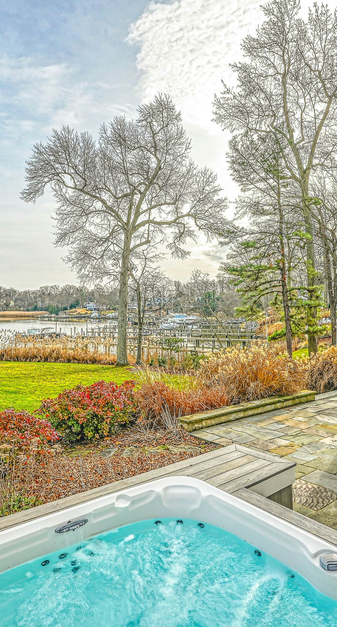 Annapolis Bay Ridge Retreat