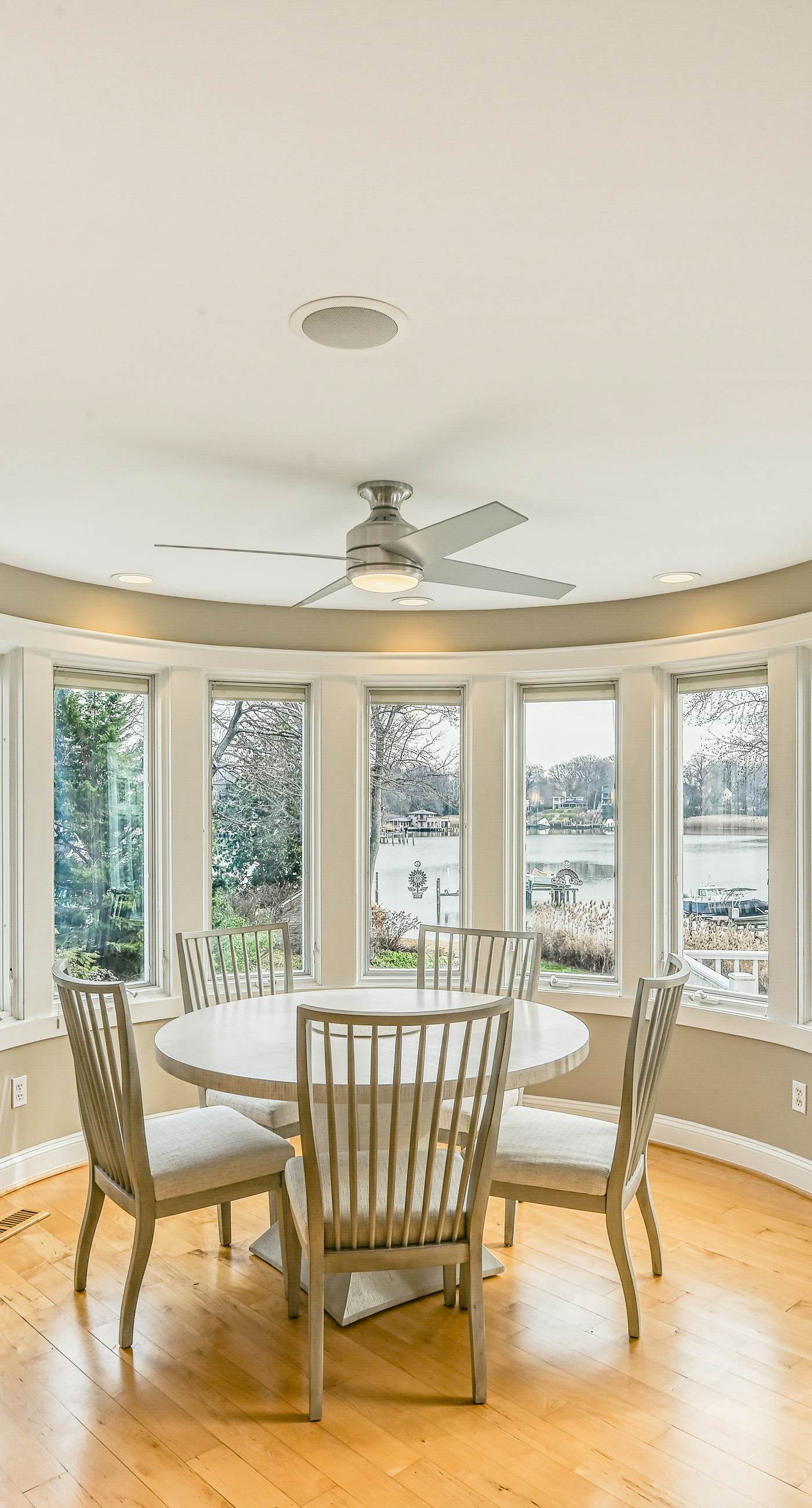 Annapolis Bay Ridge Retreat