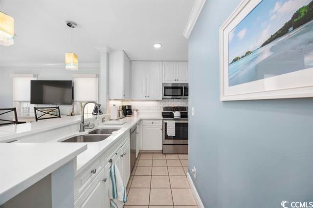 Bright and Modern, Family Friendly Escape w/ Elevator! Charleston Village 201