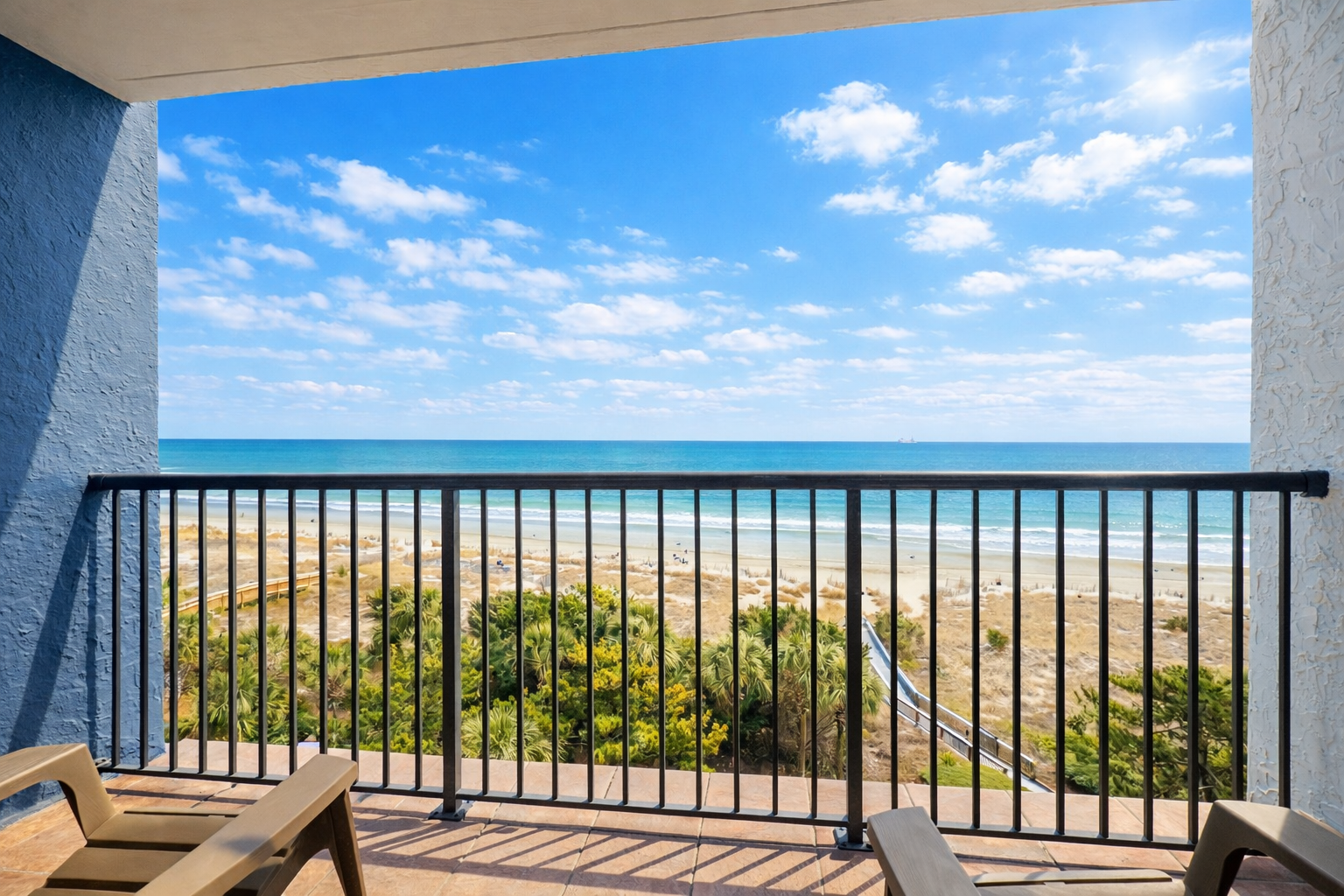 Stunning Ocean Views! 1BR For 6 Guests! Beach Colony 603