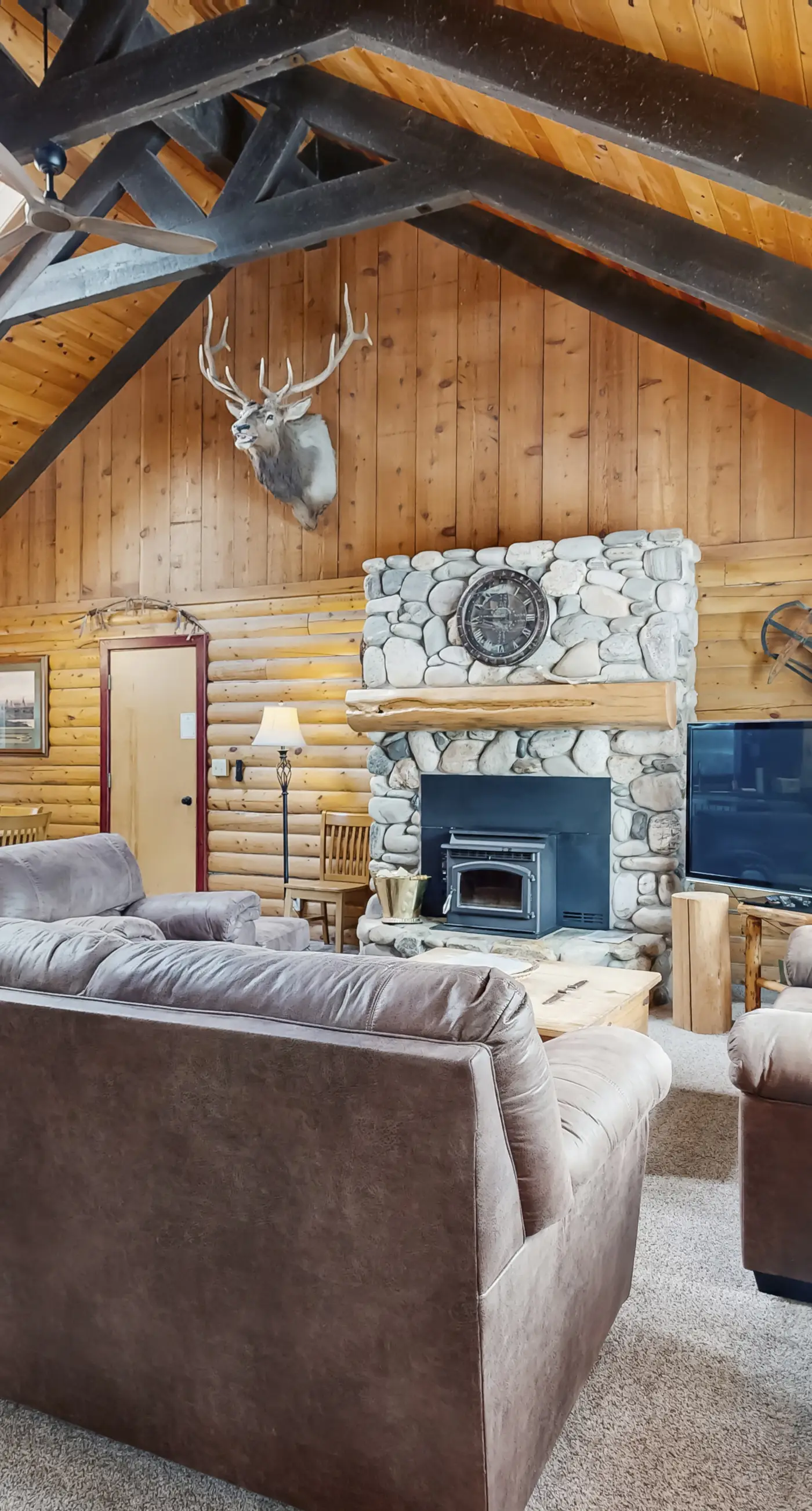 Custom Cabin - Hot Tub Near McCall & Brundage