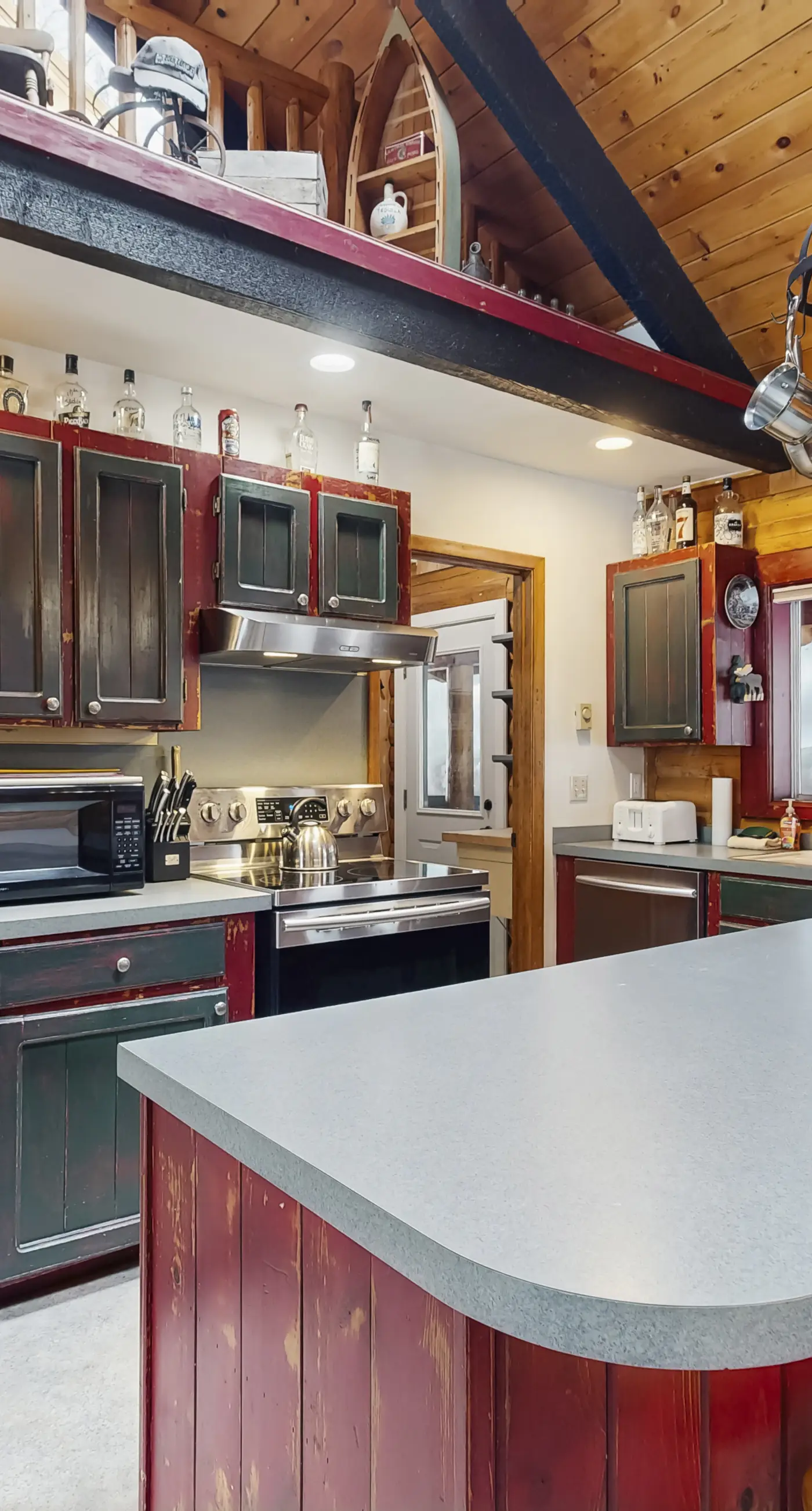 Custom Cabin - Hot Tub Near McCall & Brundage