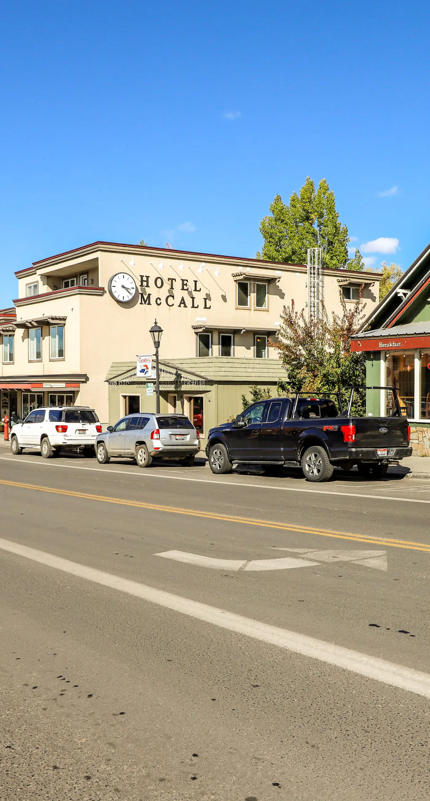 Custom Cabin - Hot Tub Near McCall & Brundage