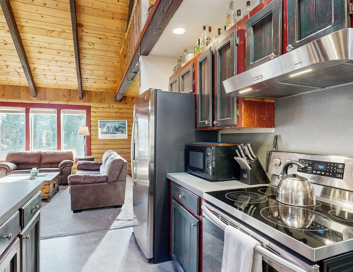 McCall Cabin, Hot Tub, Trailer Parking