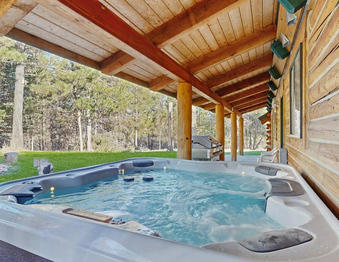 McCall Cabin, Hot Tub, Trailer Parking