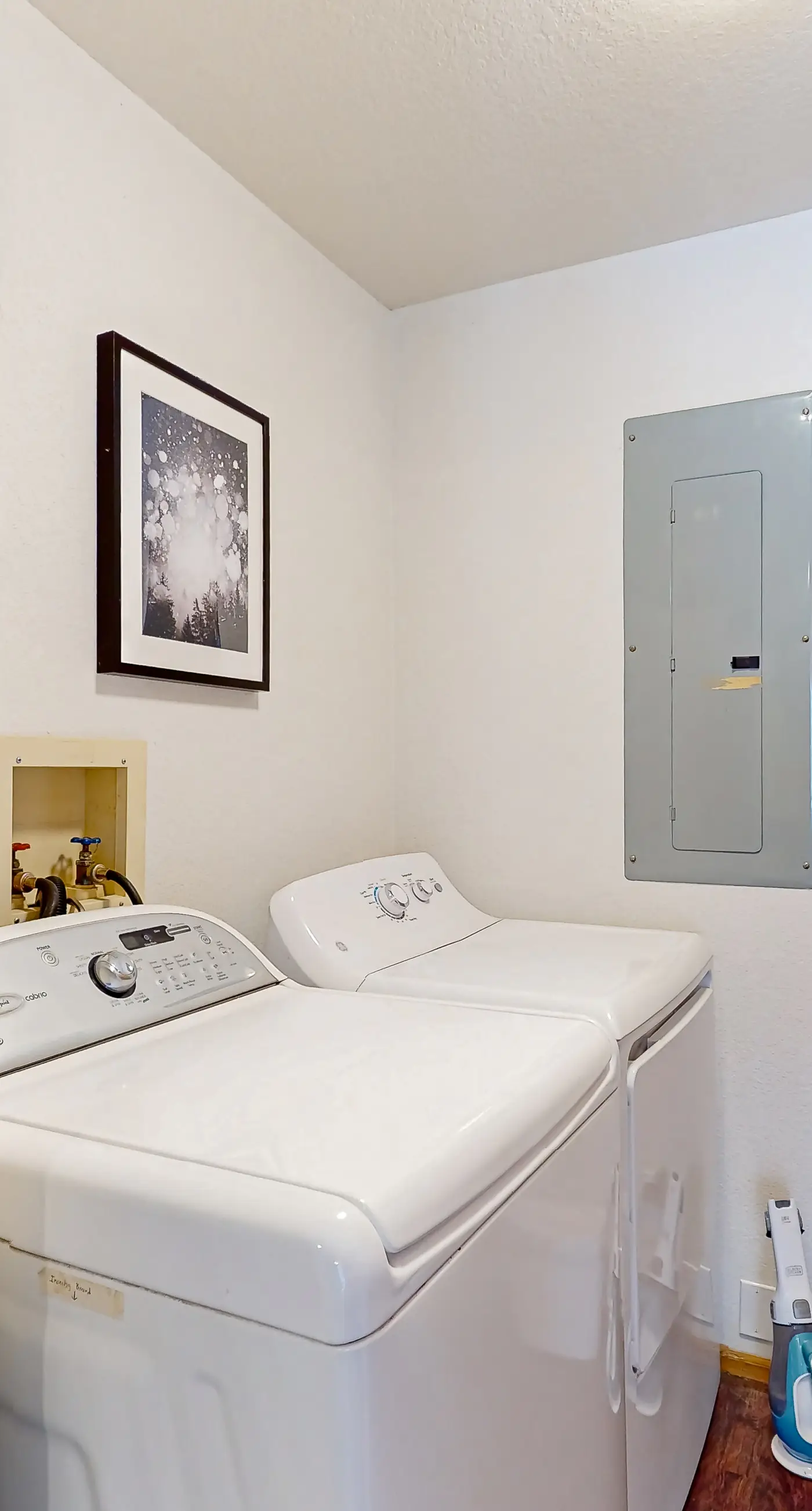 Tree-Lined Retreat Near McCall & Payette Lake