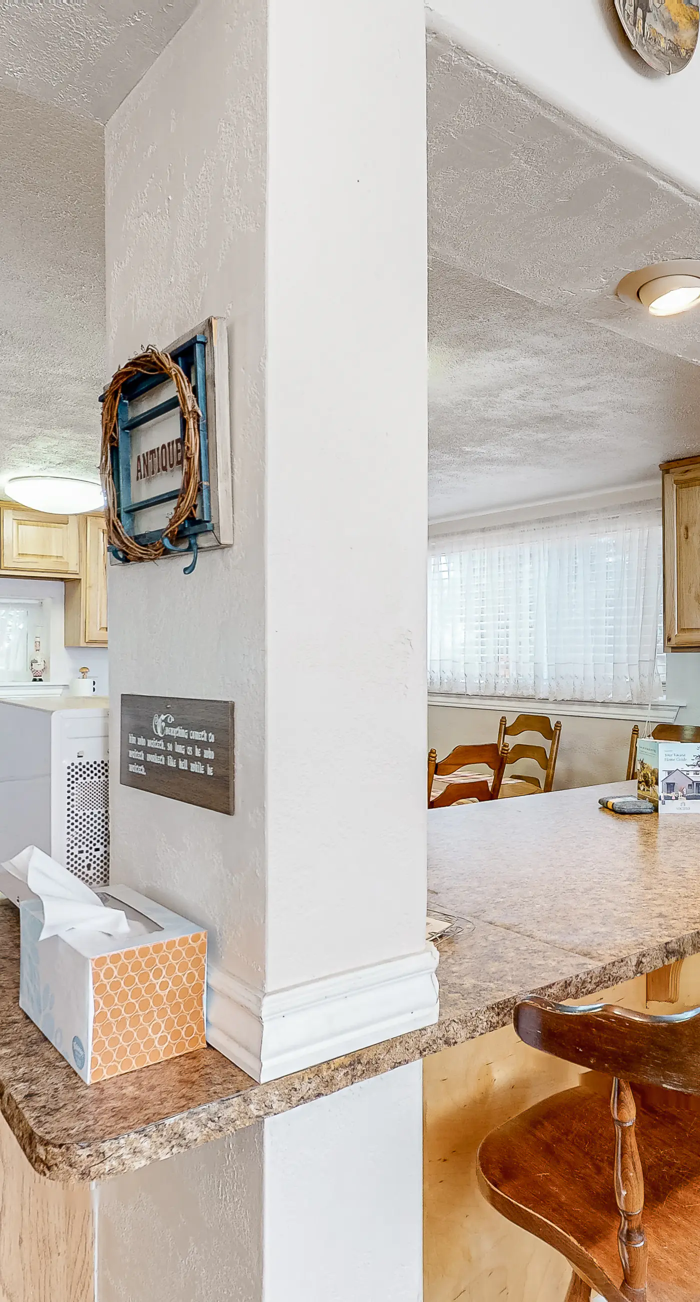 The Cottage | Walk to Shops & Cascade Lake