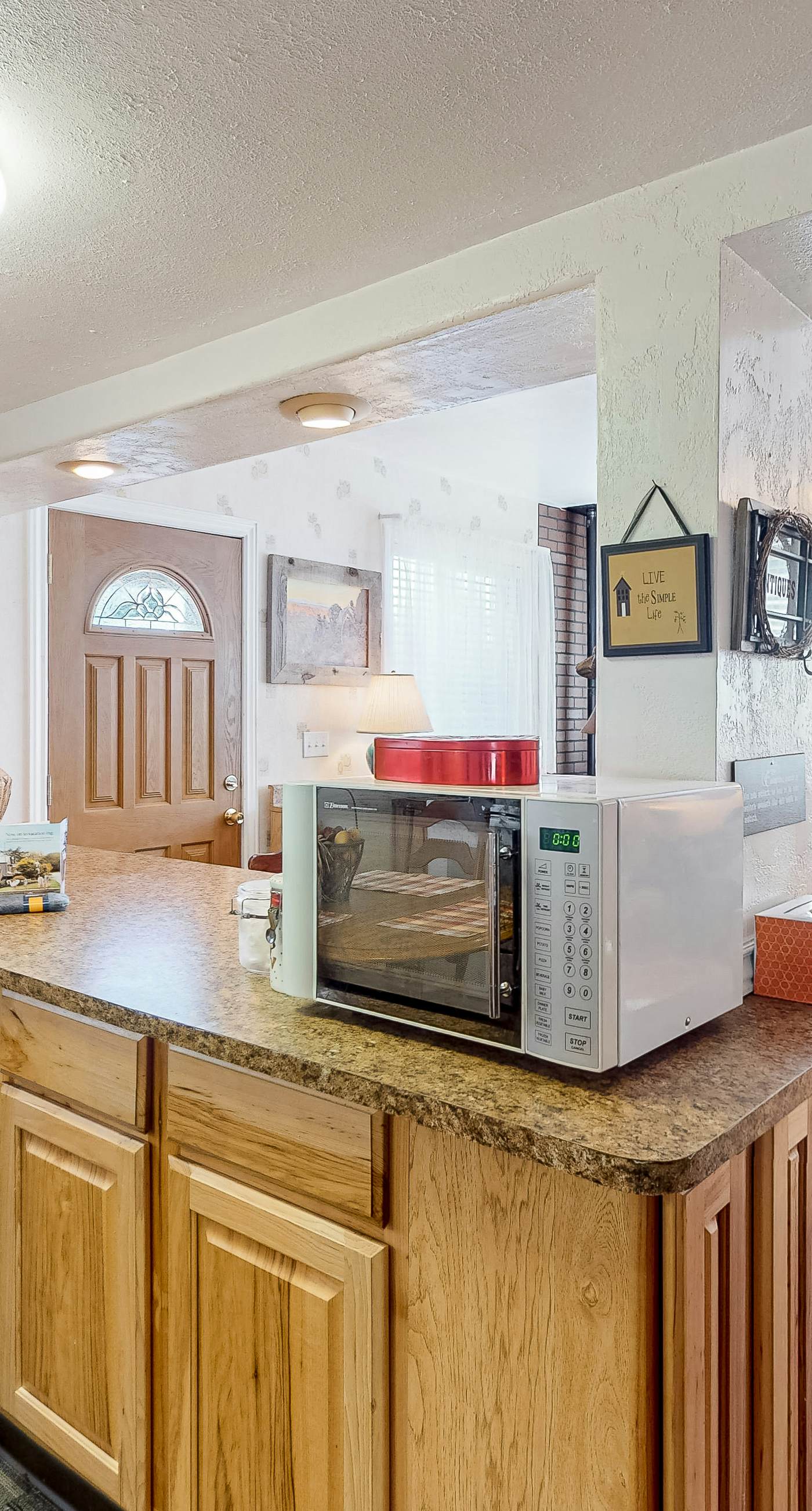 The Cottage | Walk to Shops & Cascade Lake