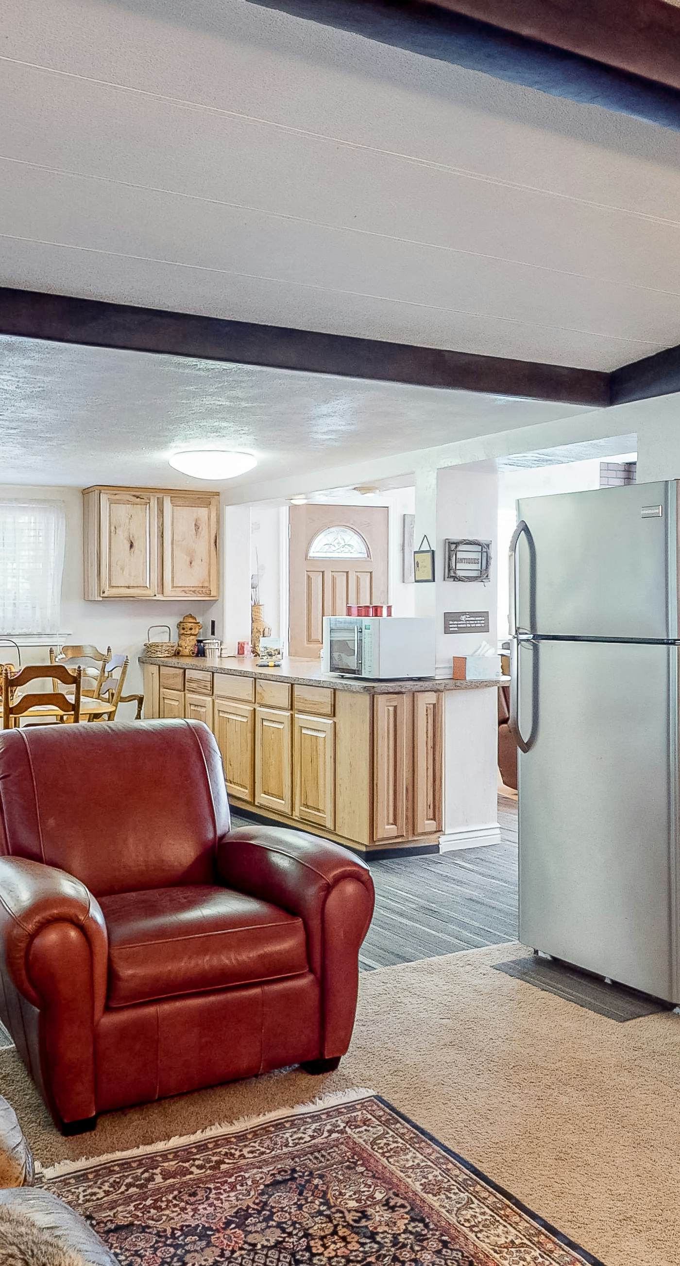 The Cottage | Walk to Shops & Cascade Lake