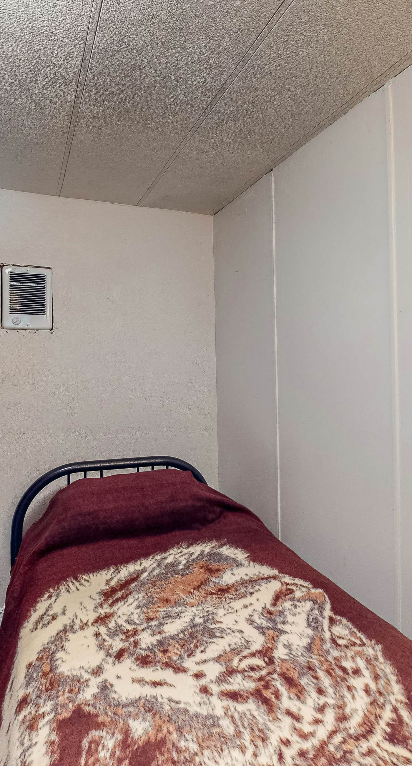 The Cottage | Walk to Shops & Cascade Lake