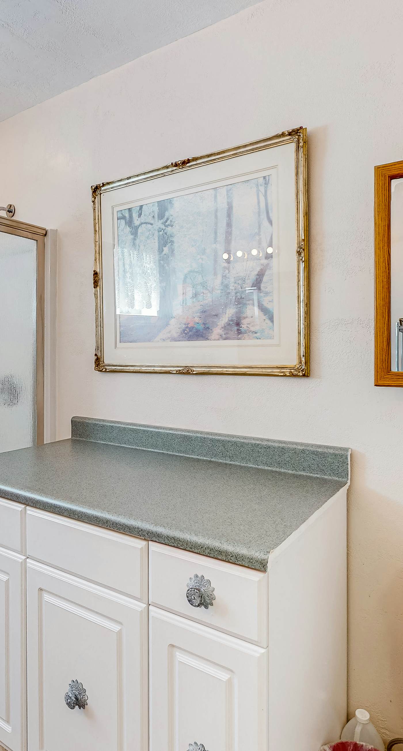 The Cottage | Walk to Shops & Cascade Lake