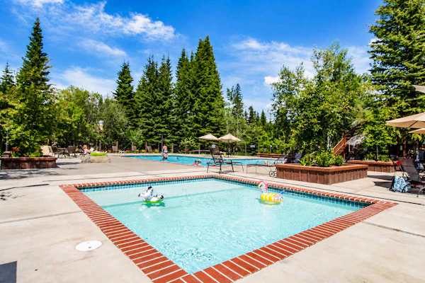 McCall Modern 3BR Cabin | Pool & Hot Tub Access