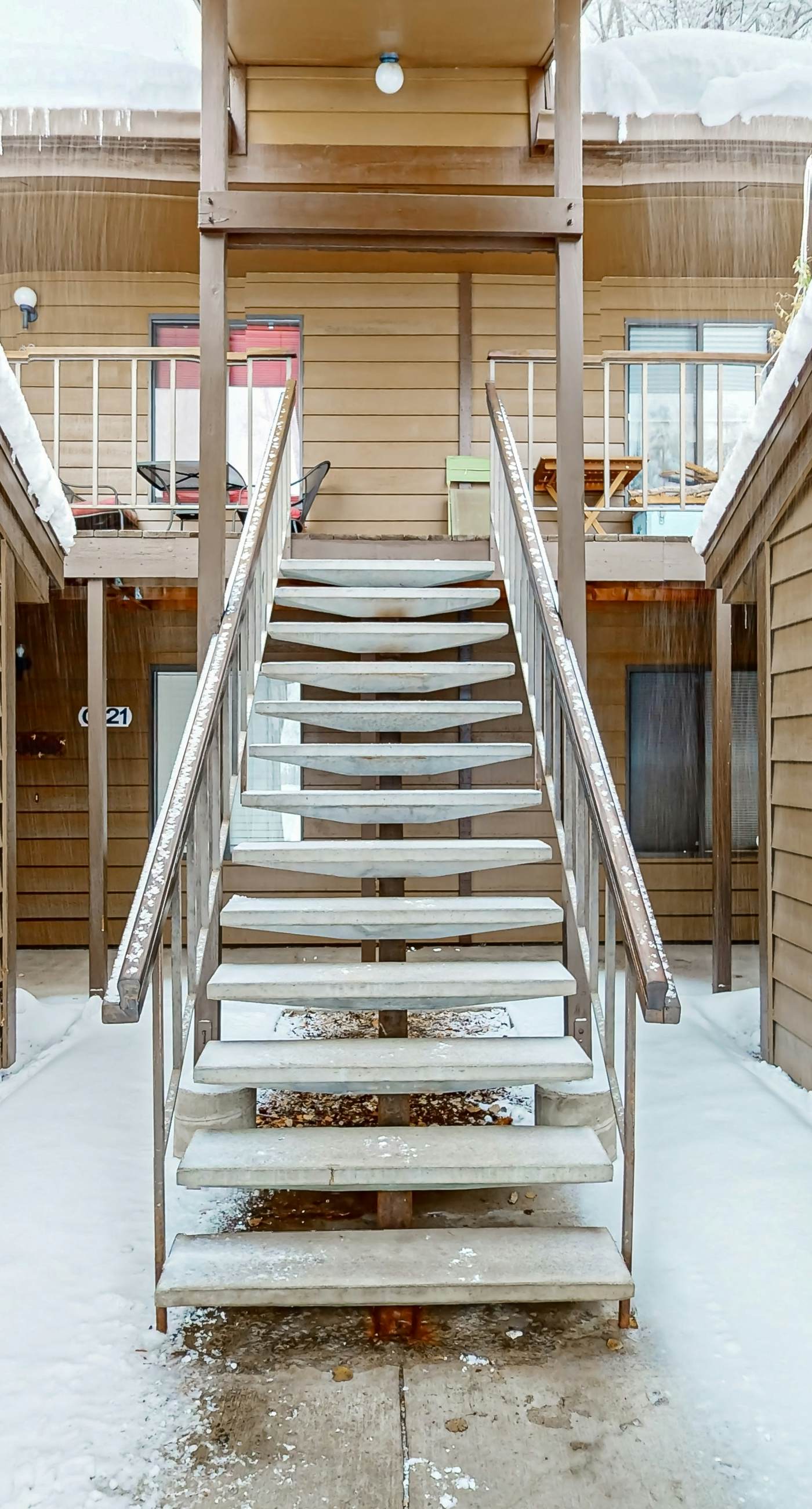 Lake & Town Access: Deck, Pool & Wood Stove