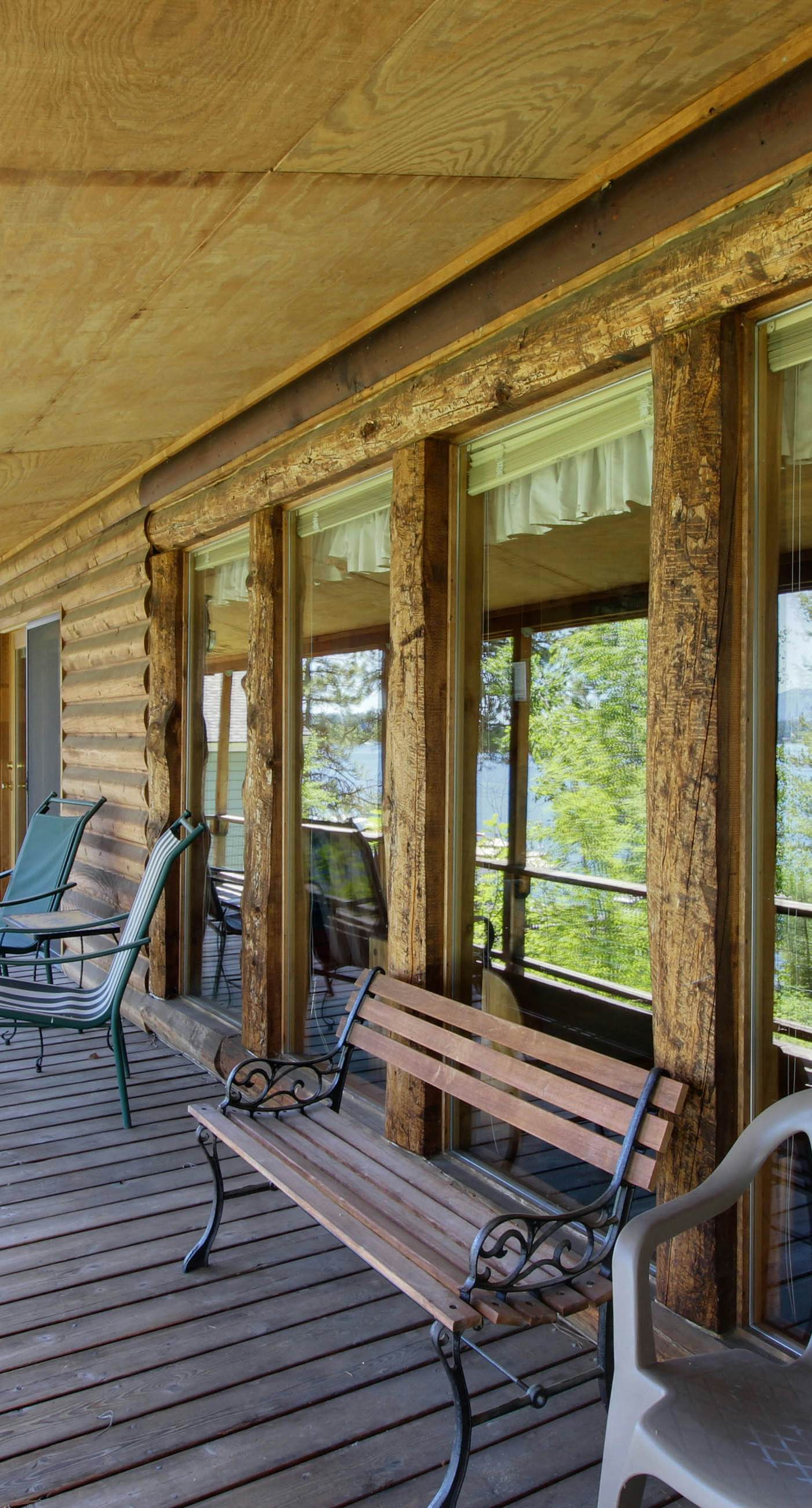 McCall Lakehouse: Private Dock, Beach & Grill