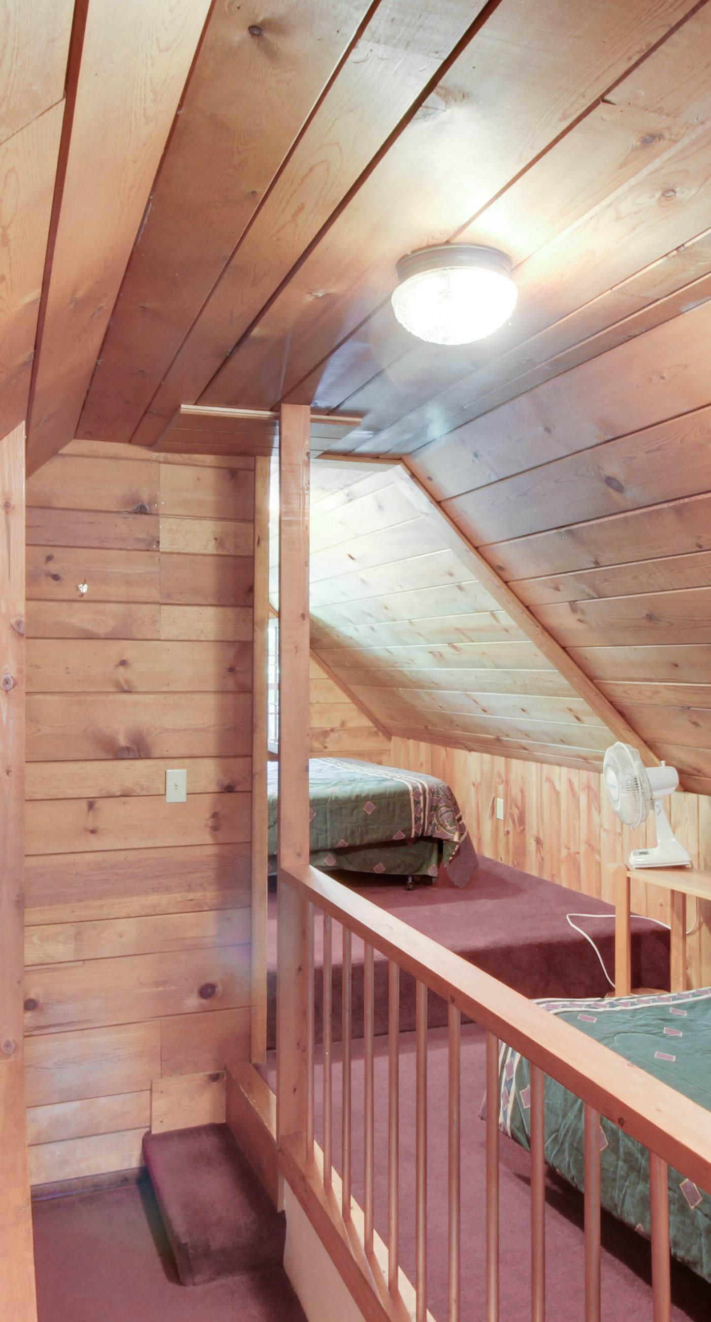 McCall Lakehouse: Private Dock, Beach & Grill