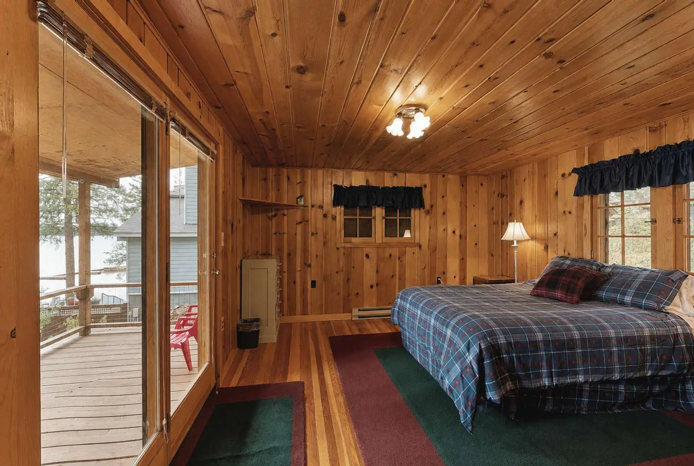 McCall Lakehouse Private Dock, Beach & Grill