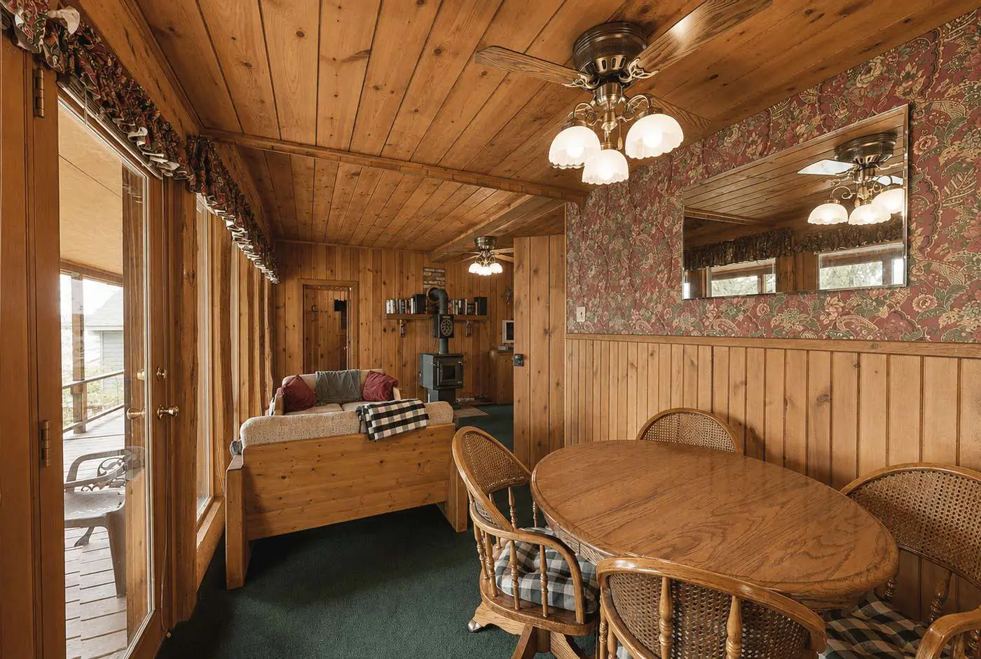 McCall Lakehouse Private Dock, Beach & Grill