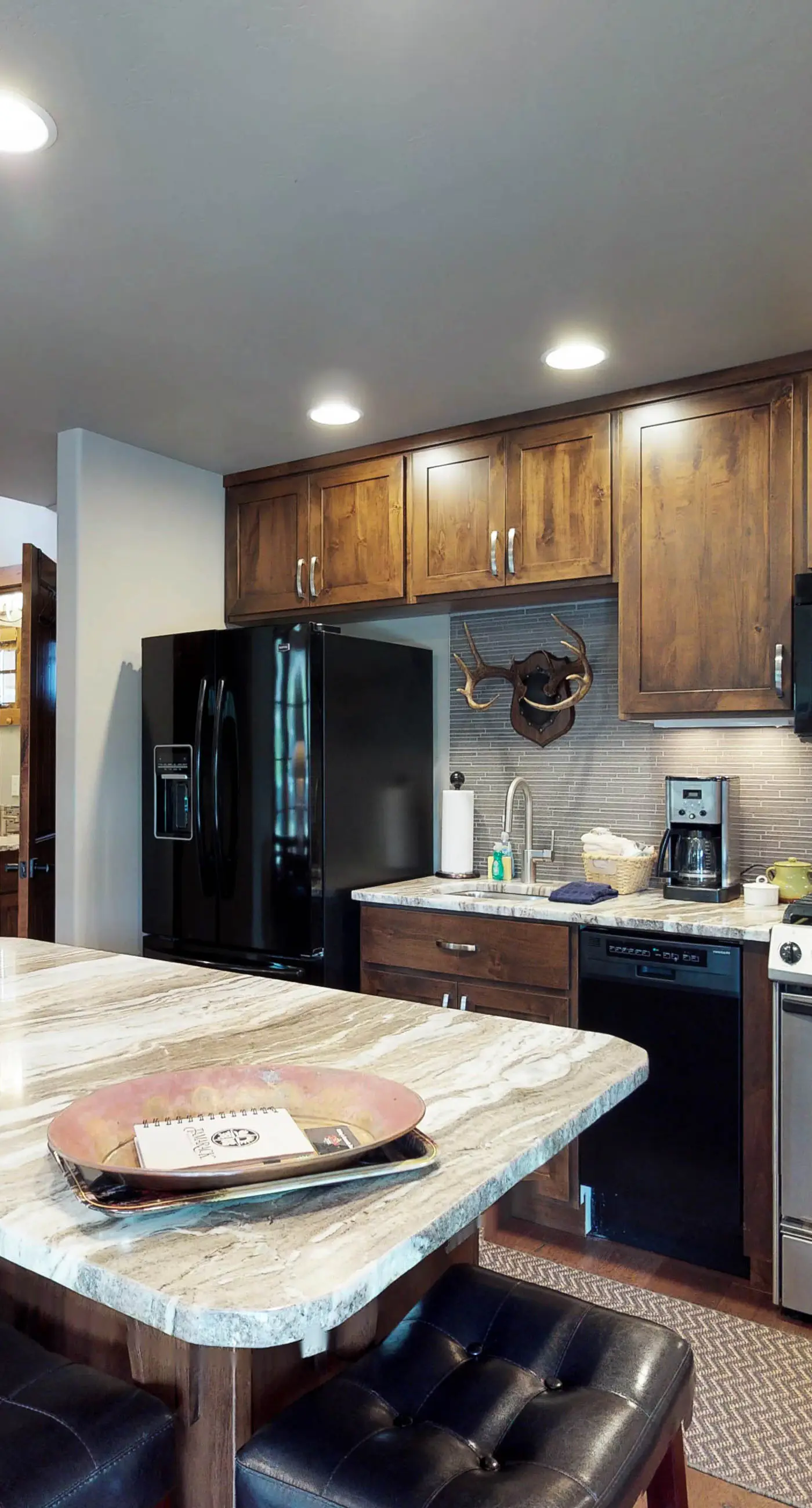 Tamarack Ski-In/Out Cottage with Fire Pit