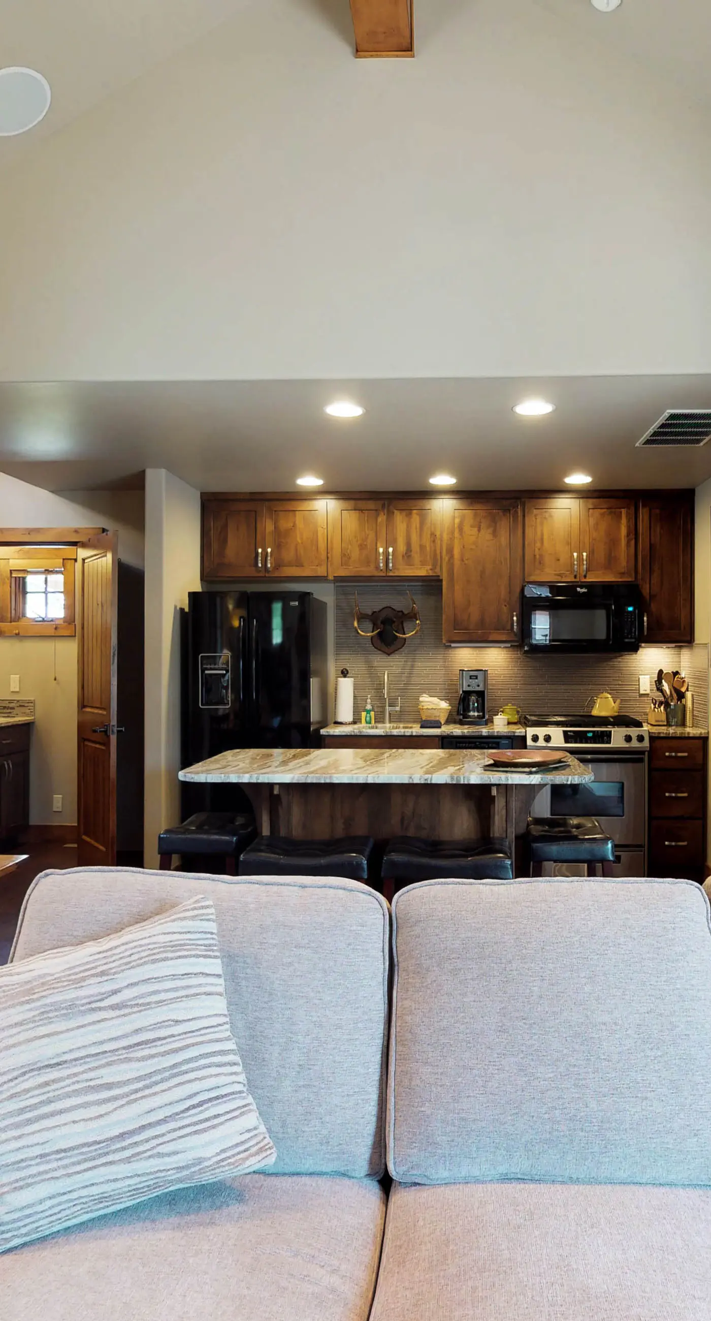 Tamarack Ski-In/Out Cottage with Fire Pit