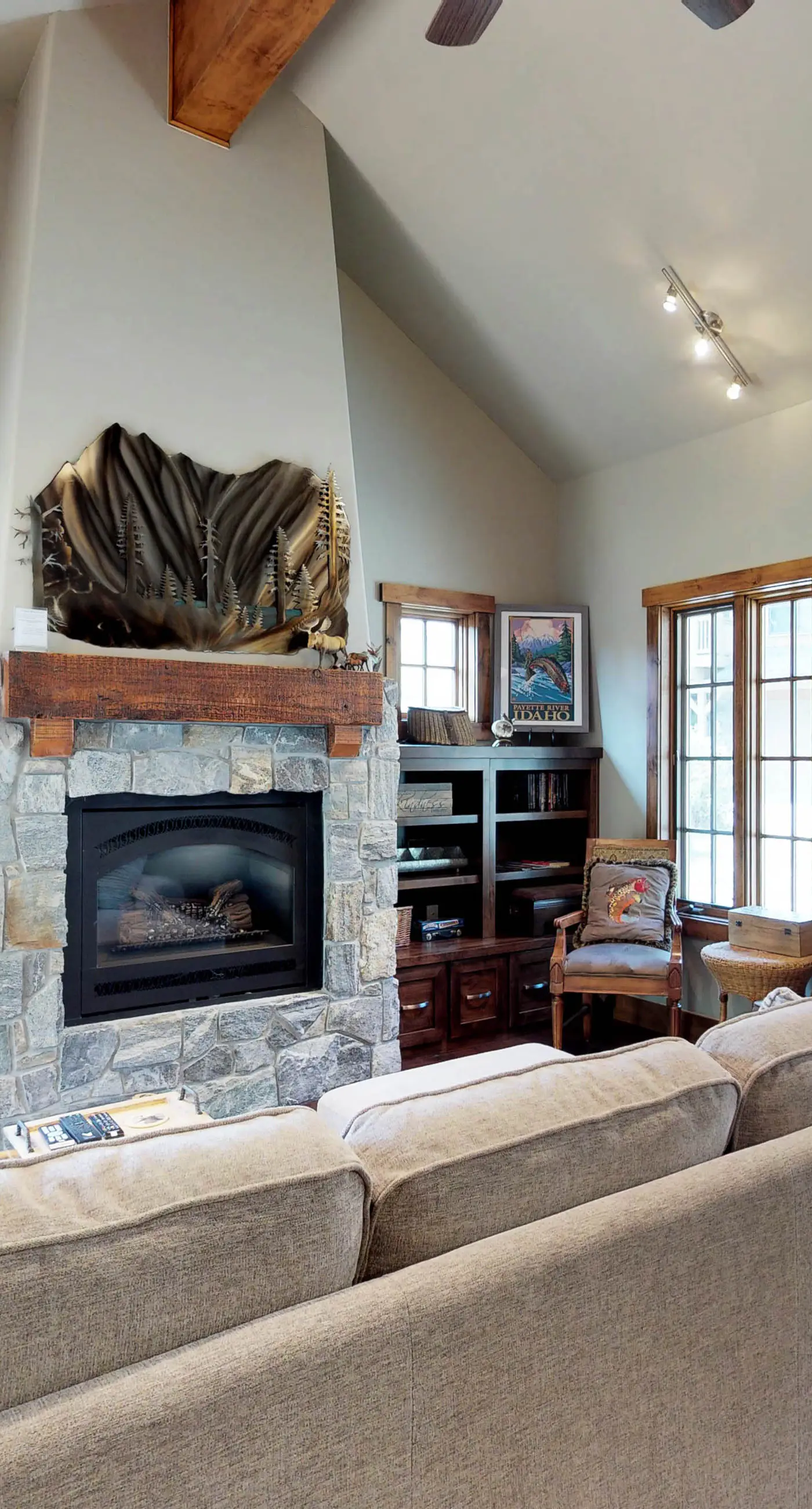 Tamarack Ski-In/Out Cottage with Fire Pit