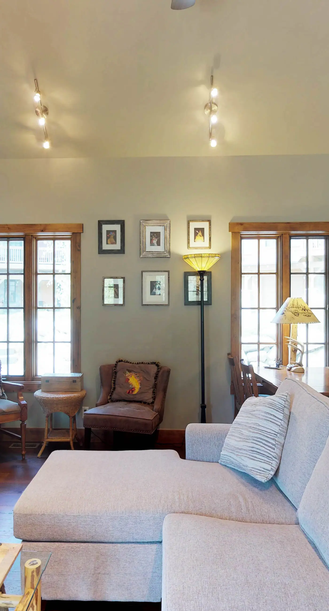 Tamarack Ski-In/Out Cottage with Fire Pit