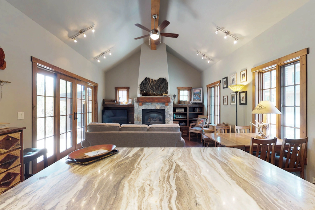 Tamarack Ski In Out Cottage with Fire Pit