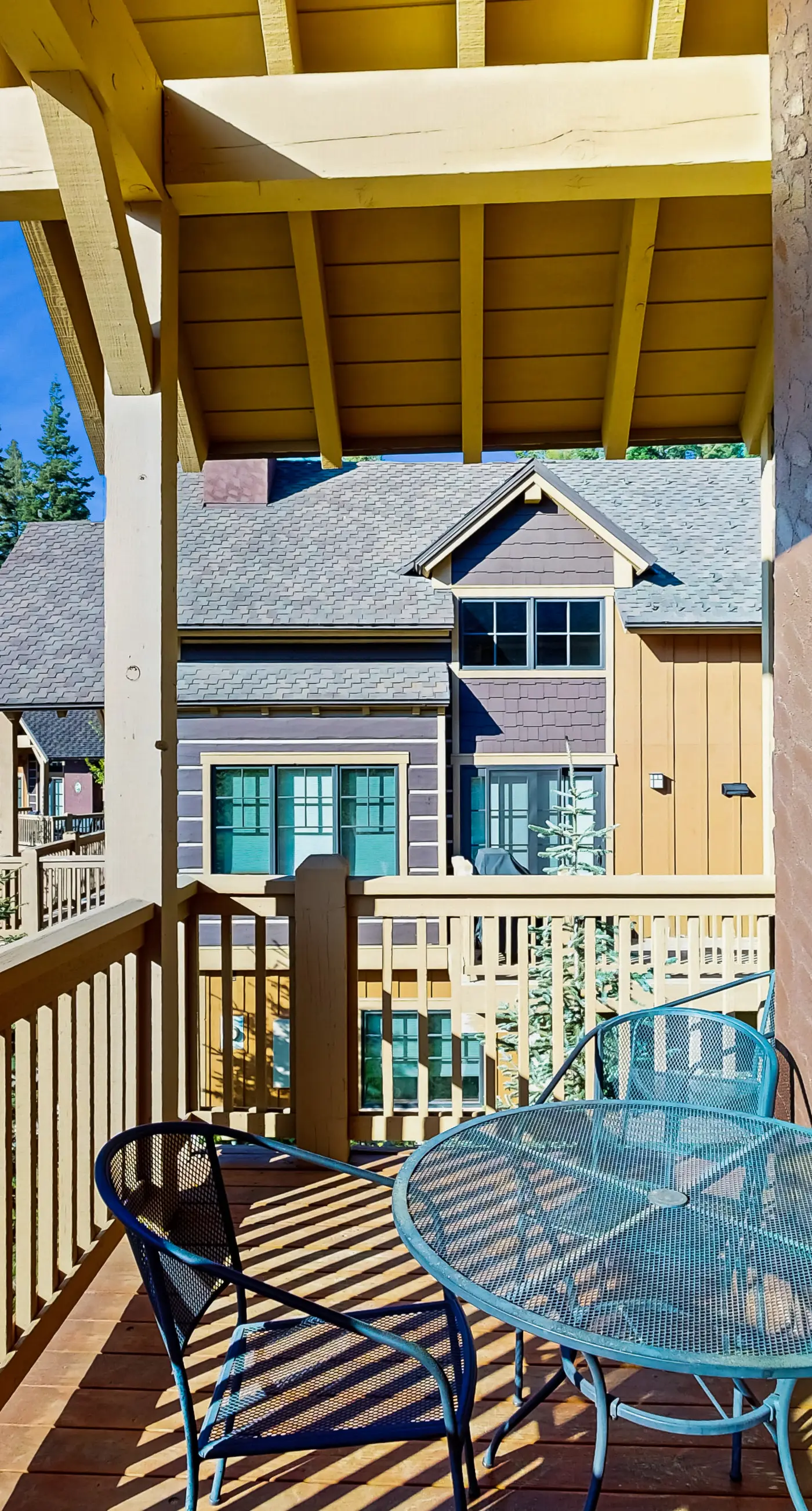 Tamarack Ski-In/Out Cabin, Hot Tub, Sleeps 8