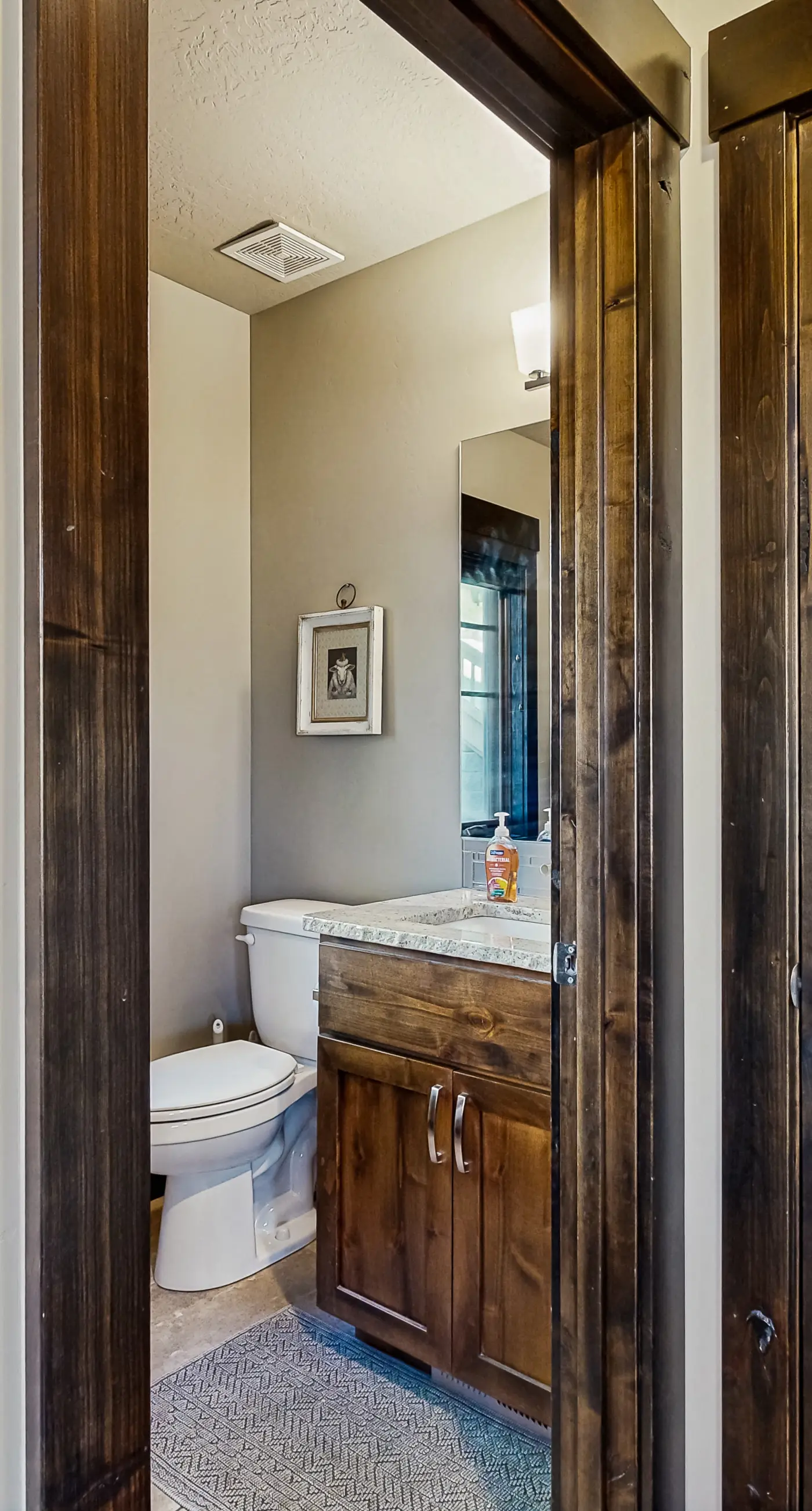 Tamarack Ski-In/Out Cabin, Hot Tub, Sleeps 8