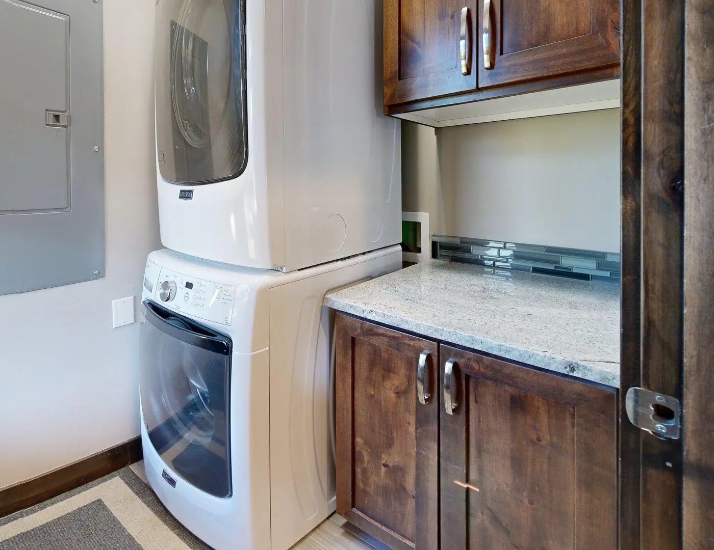 Tamarack Ski-In/Out Cabin, Hot Tub, Sleeps 8