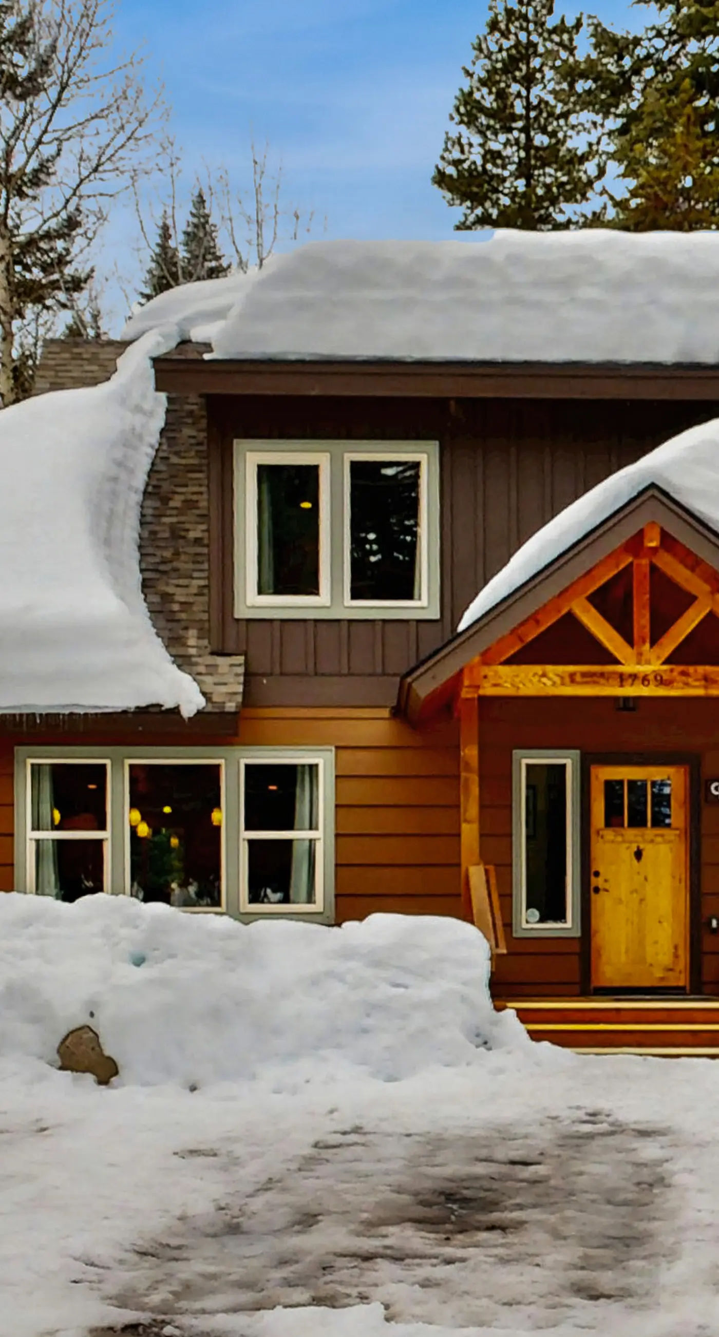 Stunning Home Hot Tub, Deck & Office
