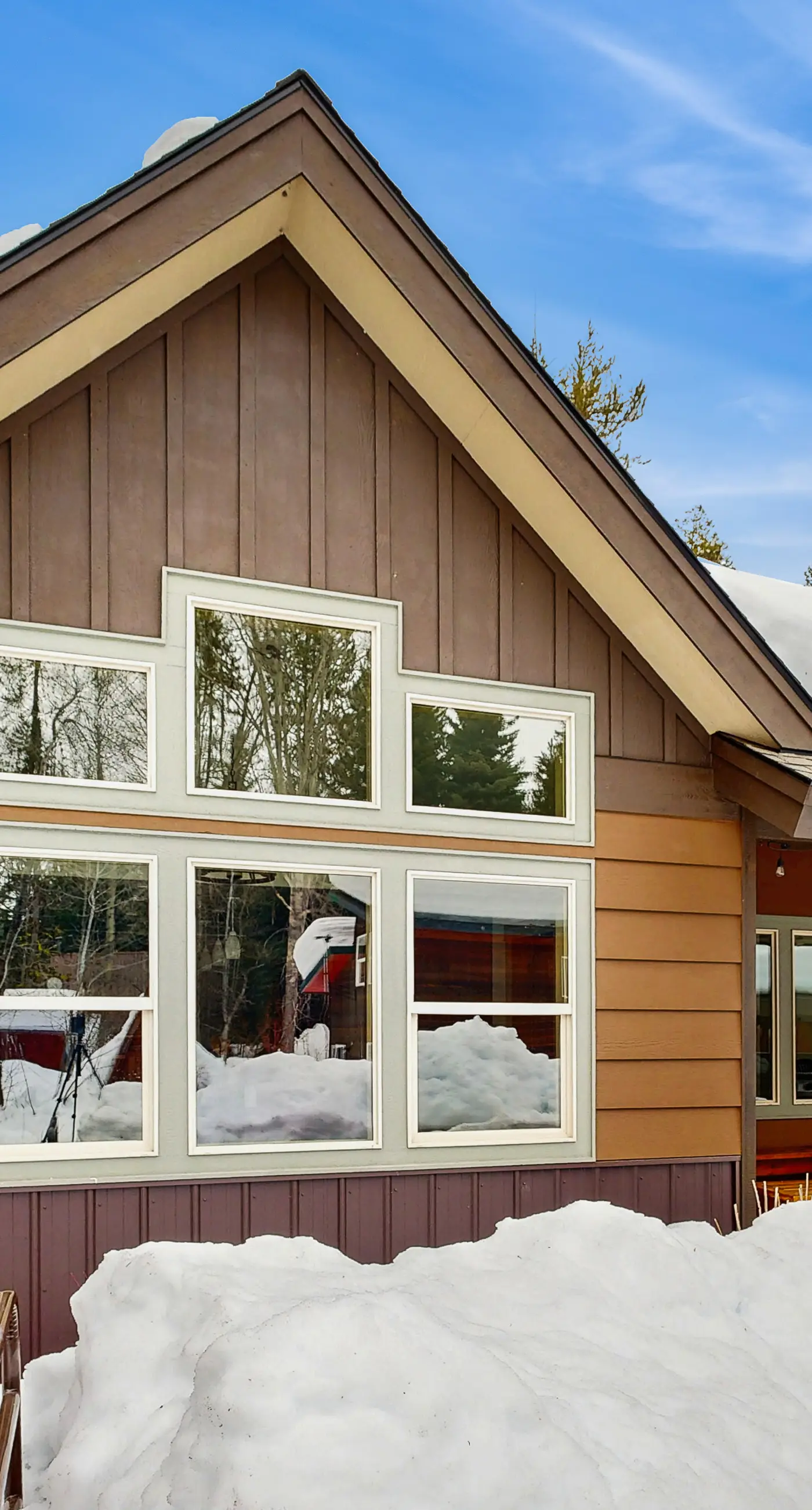 Stunning Home Hot Tub, Deck & Office