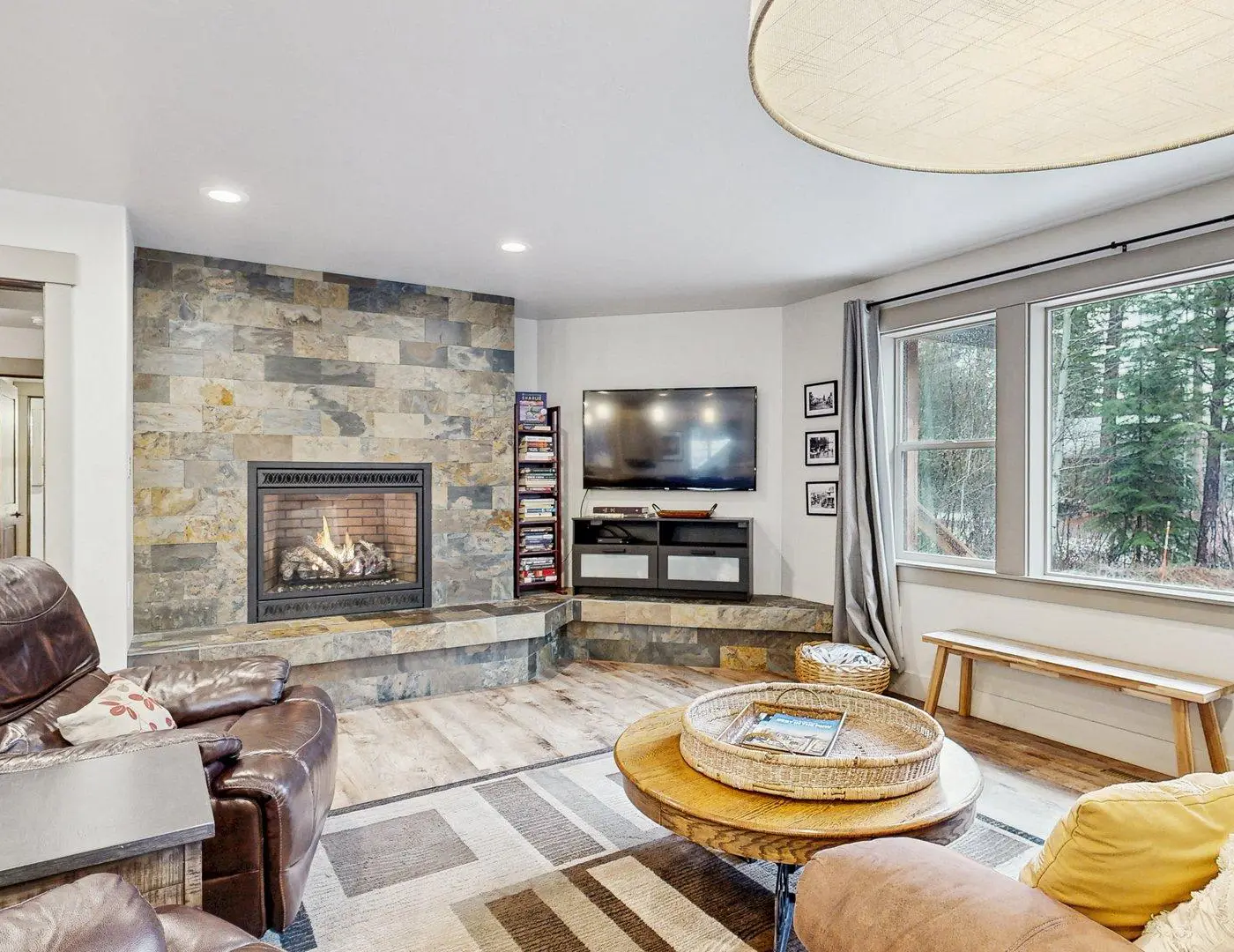Sunny McCall Retreat | Hot Tub, Deck & Office