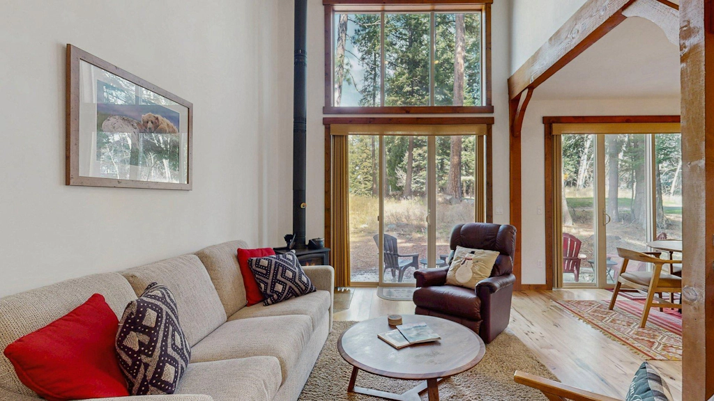 Course-Side Home Views, Patio & Close to Downtown