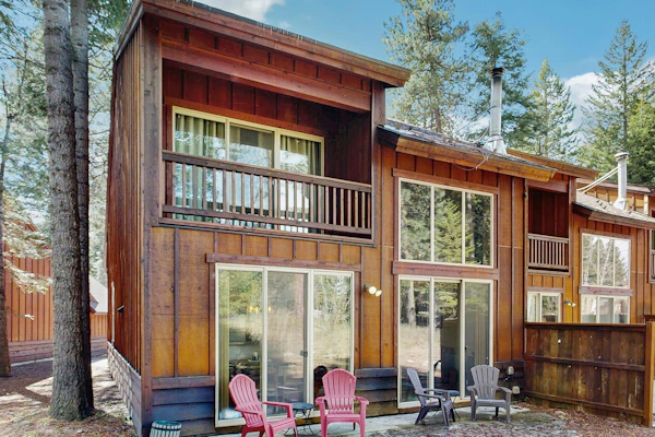 Course-Side Home Views, Patio & Close to Downtown