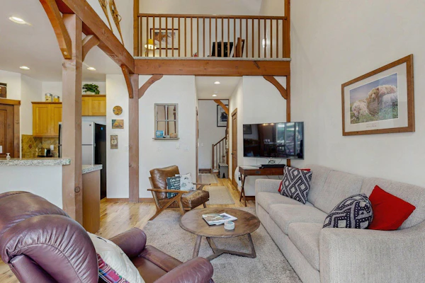 Course-Side Home Views, Patio & Close to Downtown