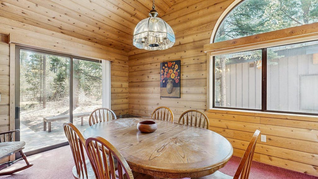 Adventurous McCall Cabin Near Payette Lake