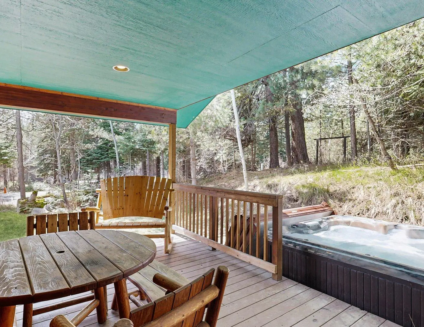 McCall Family Retreat Near Payette Lake | Hot Tub