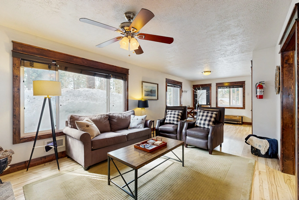 Central McCall Escape Walk to Everything