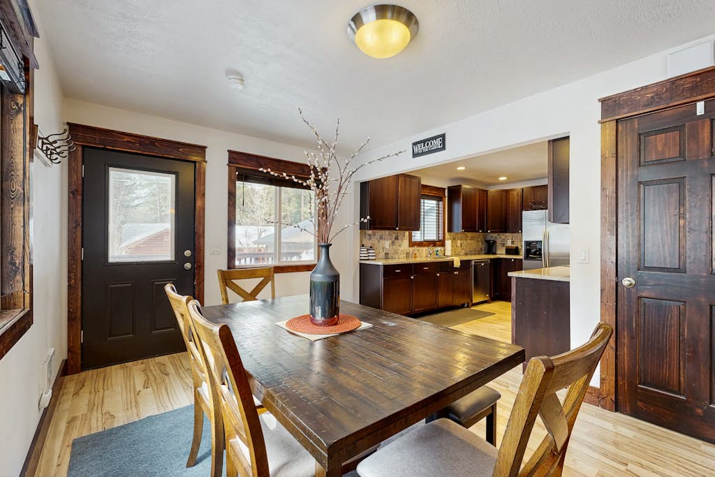 Central McCall Escape Walk to Everything