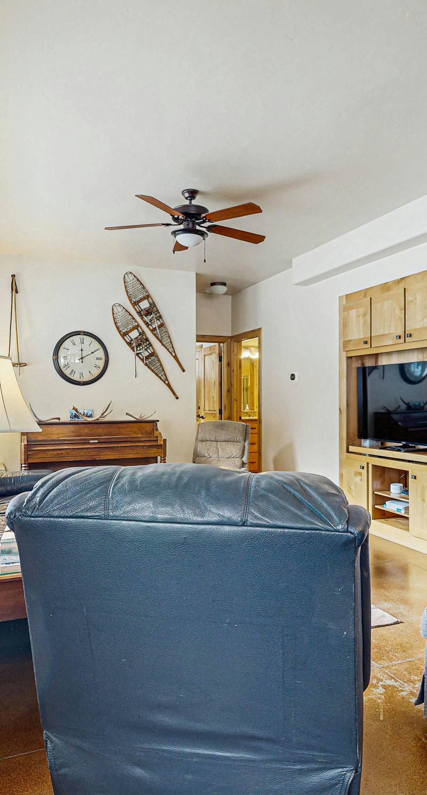 Rustic-Modern Cabin with Hot Tub Access