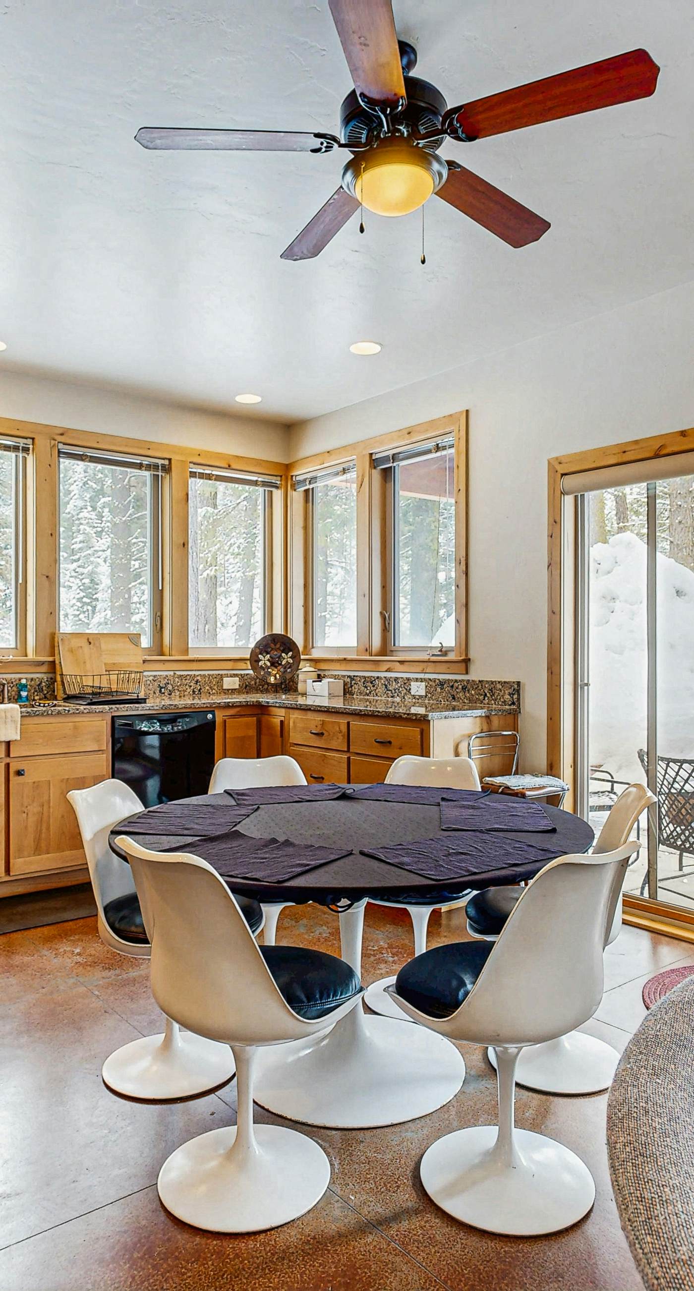 Rustic-Modern Cabin with Hot Tub Access