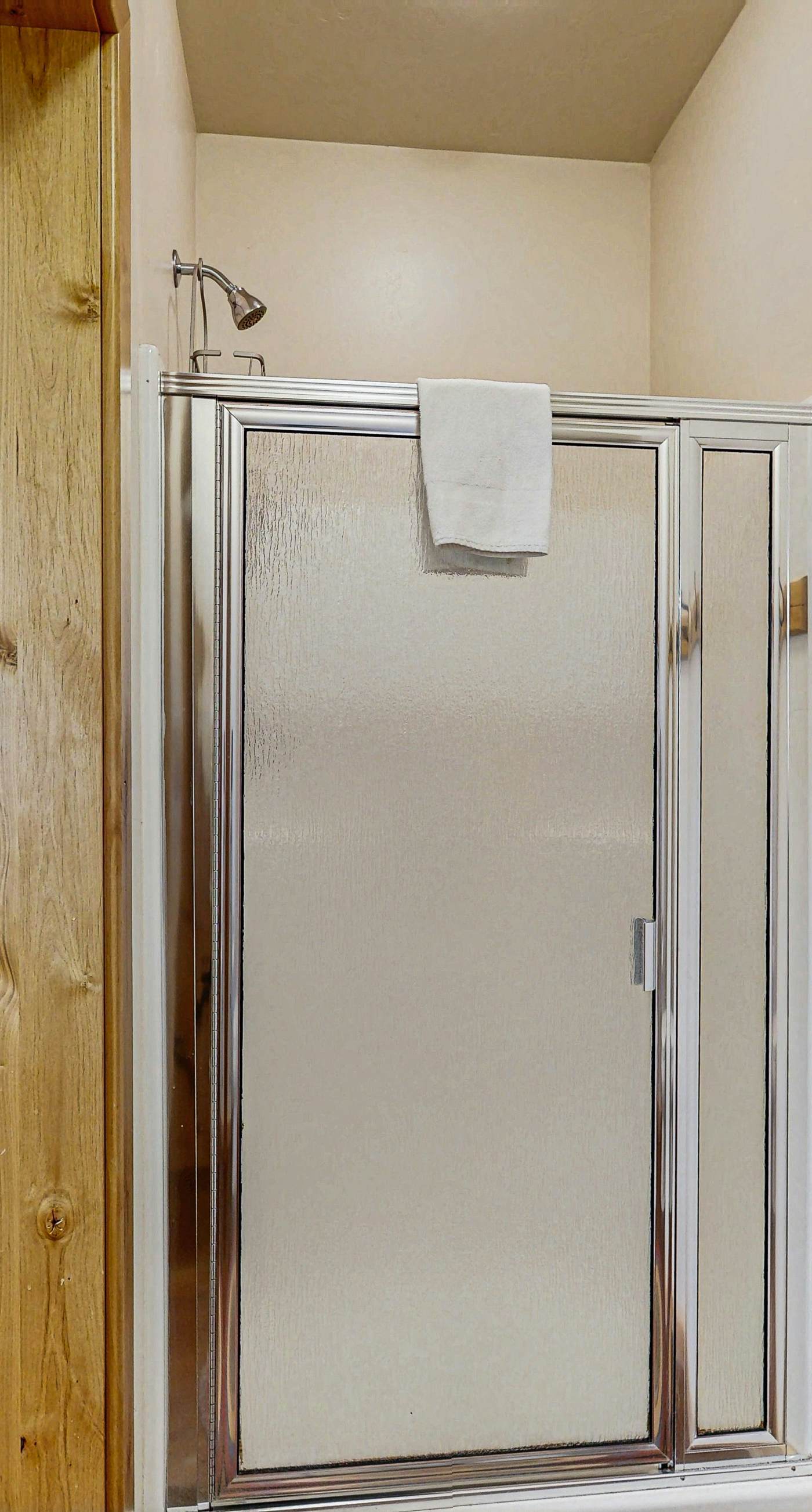 Rustic-Modern Cabin with Hot Tub Access