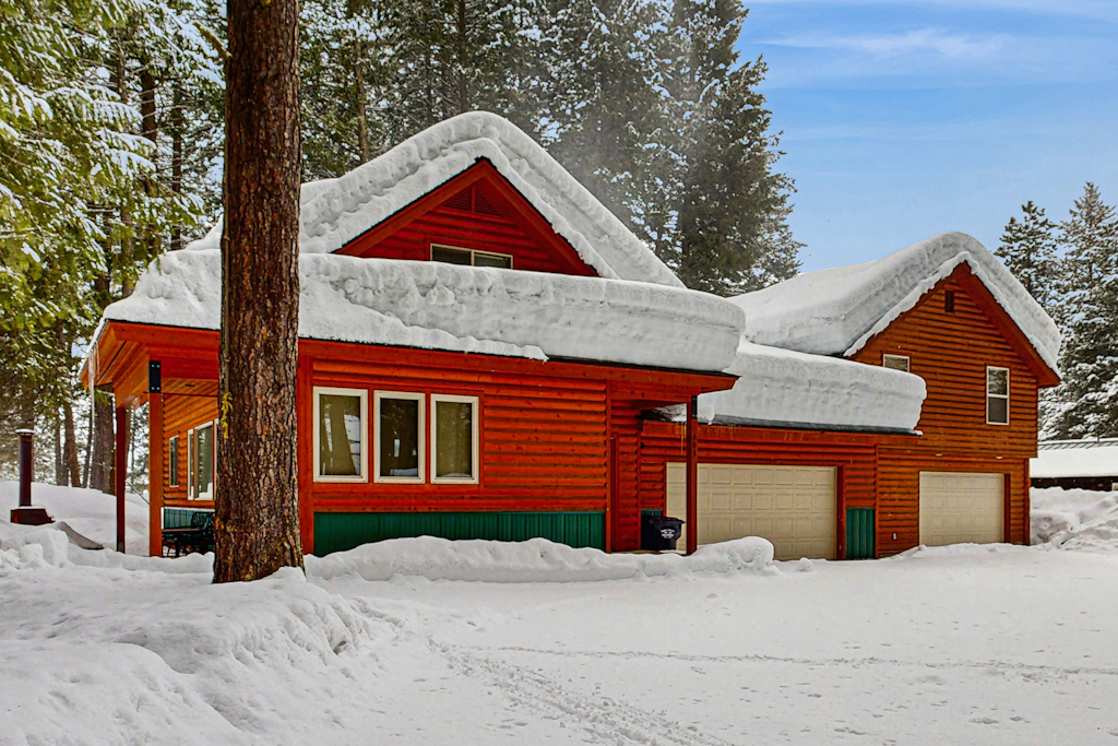 Rustic-Modern Cabin with Hot Tub Access