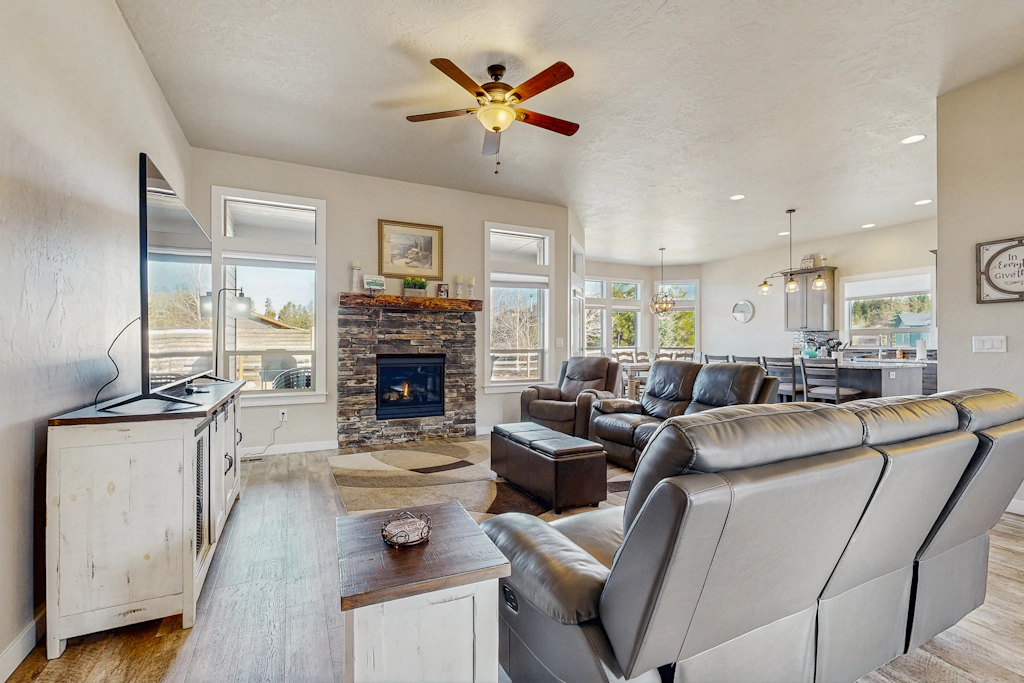 Modern McCall Retreat | Fire Pit & Extra Parking