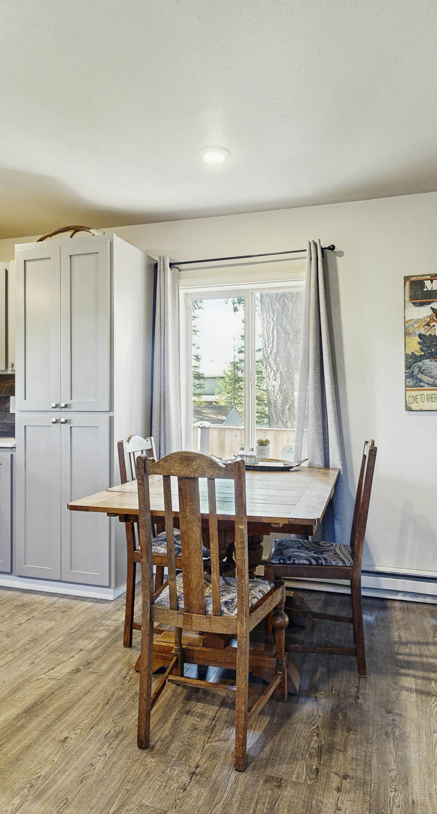 Cozy Lofted Cottage | 1.5 Miles to Downtown