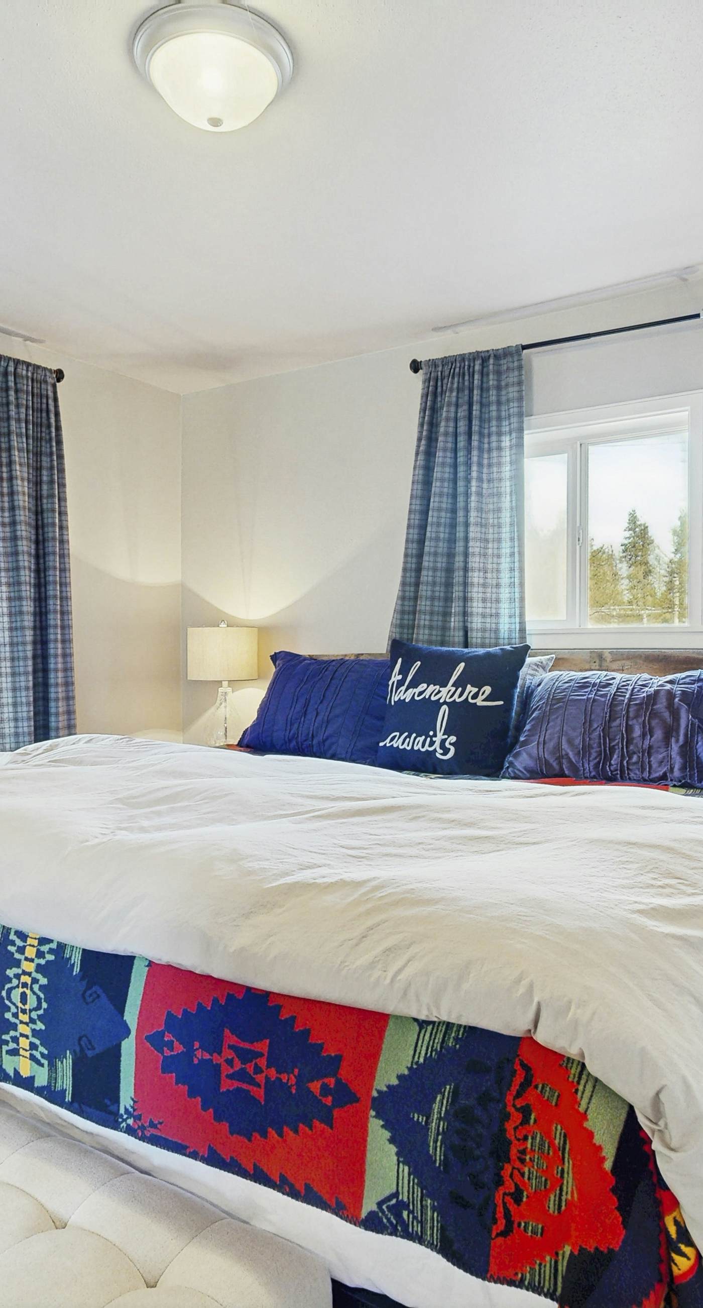 Cozy Lofted Cottage | 1.5 Miles to Downtown