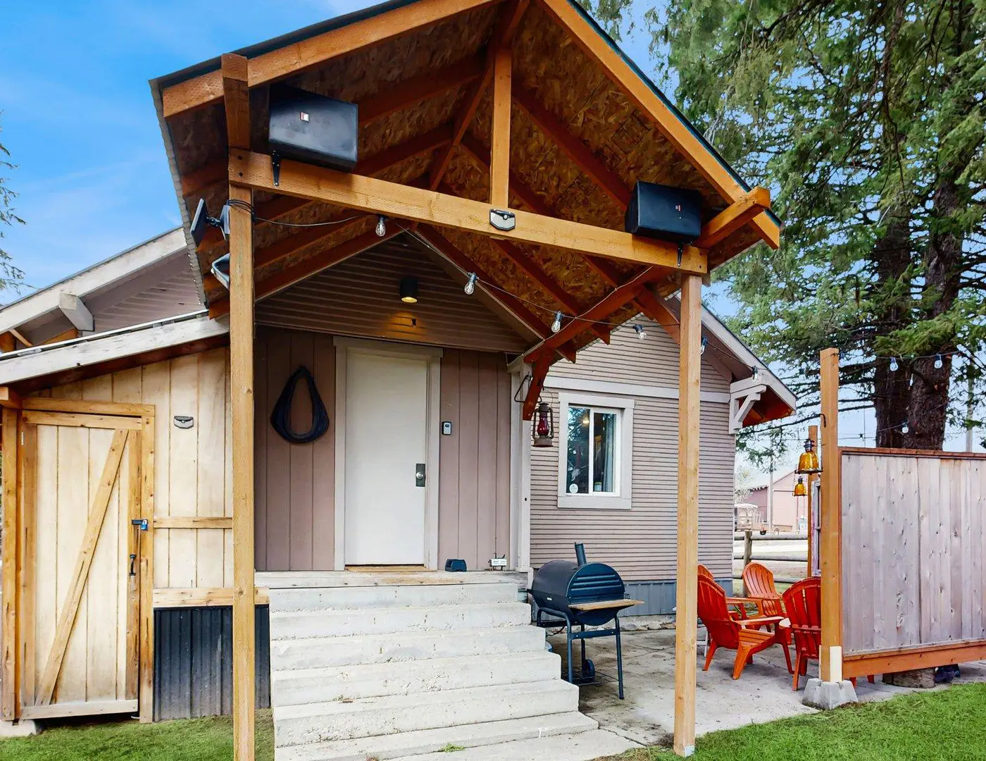 Cozy McCall Cottage | Fire Pit & Near Downtown
