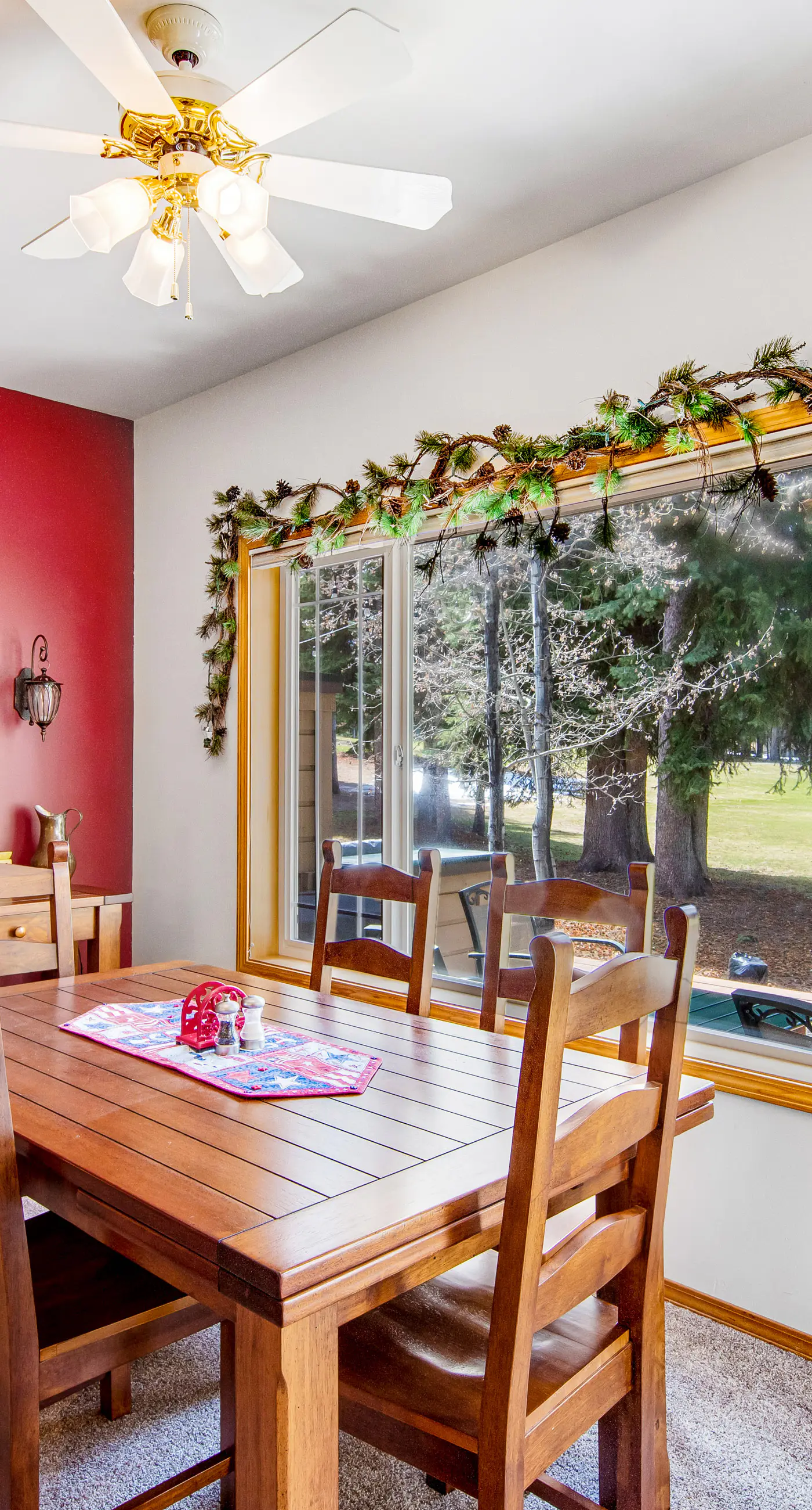 McCall Home with Hot Tub Golf Course Views