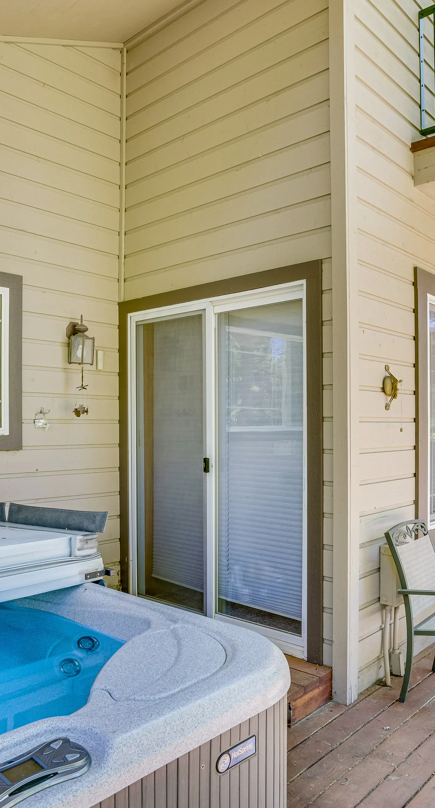 McCall Home with Hot Tub Golf Course Views