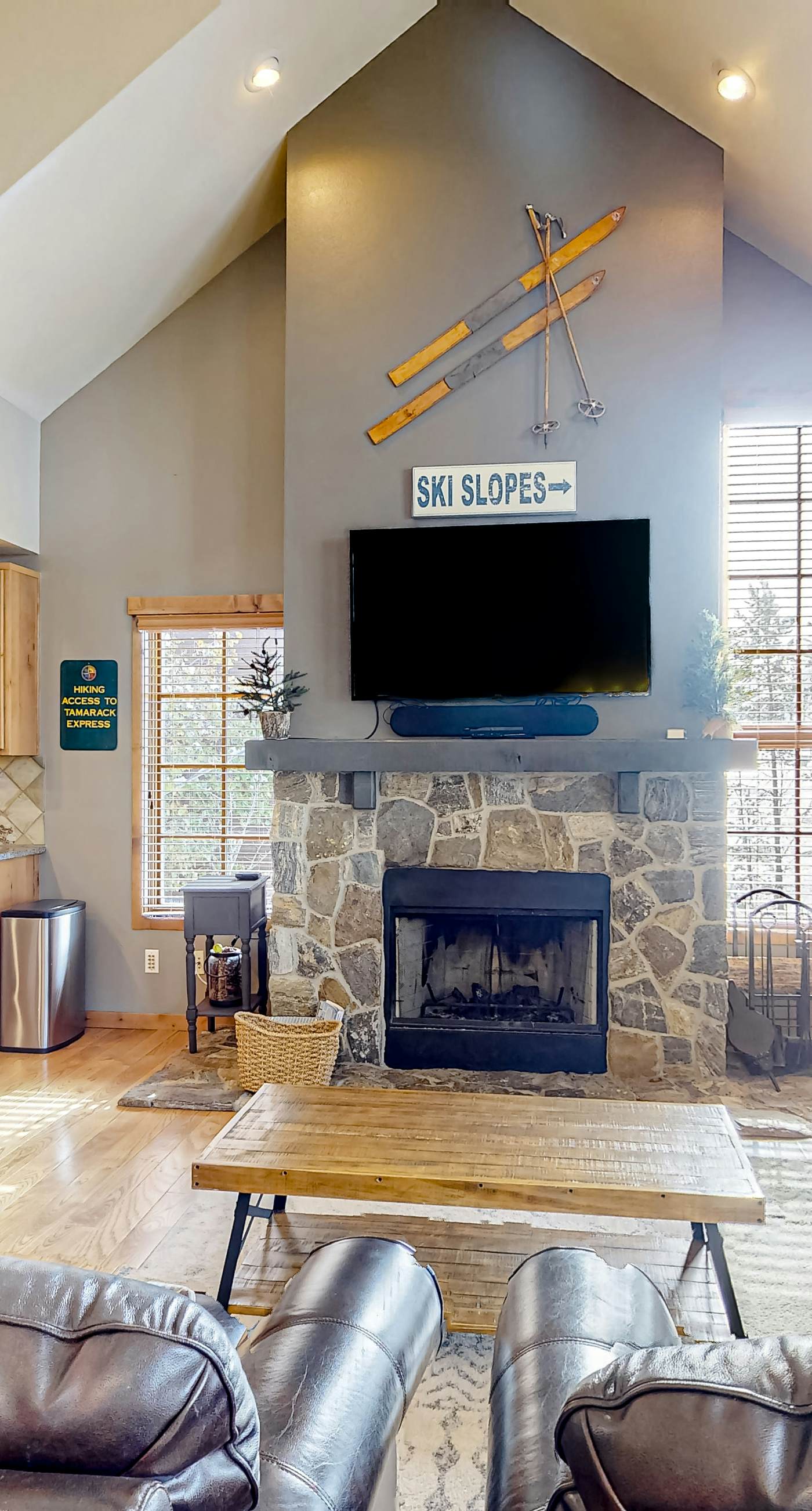 Tamarack Ski-In/Out with Hot Tub & Views